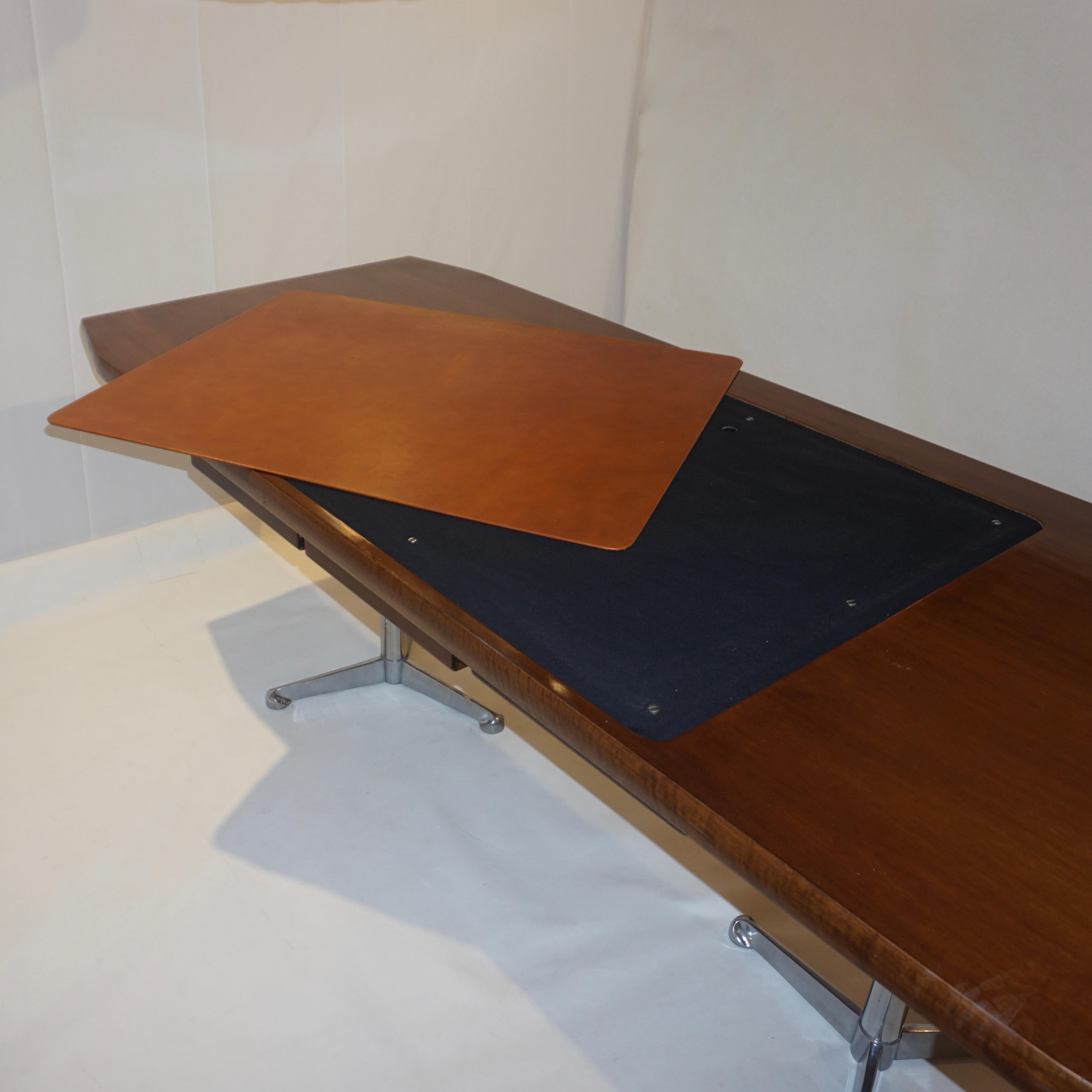 Hand-Crafted 1960s Osvaldo Borsani Italian Mahogany Desk / Writing Table with Technical Sheet