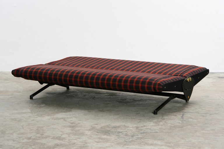 Mid-Century Modern 1950s Osvaldo Borsani Sofa, New Upholstery For Sale