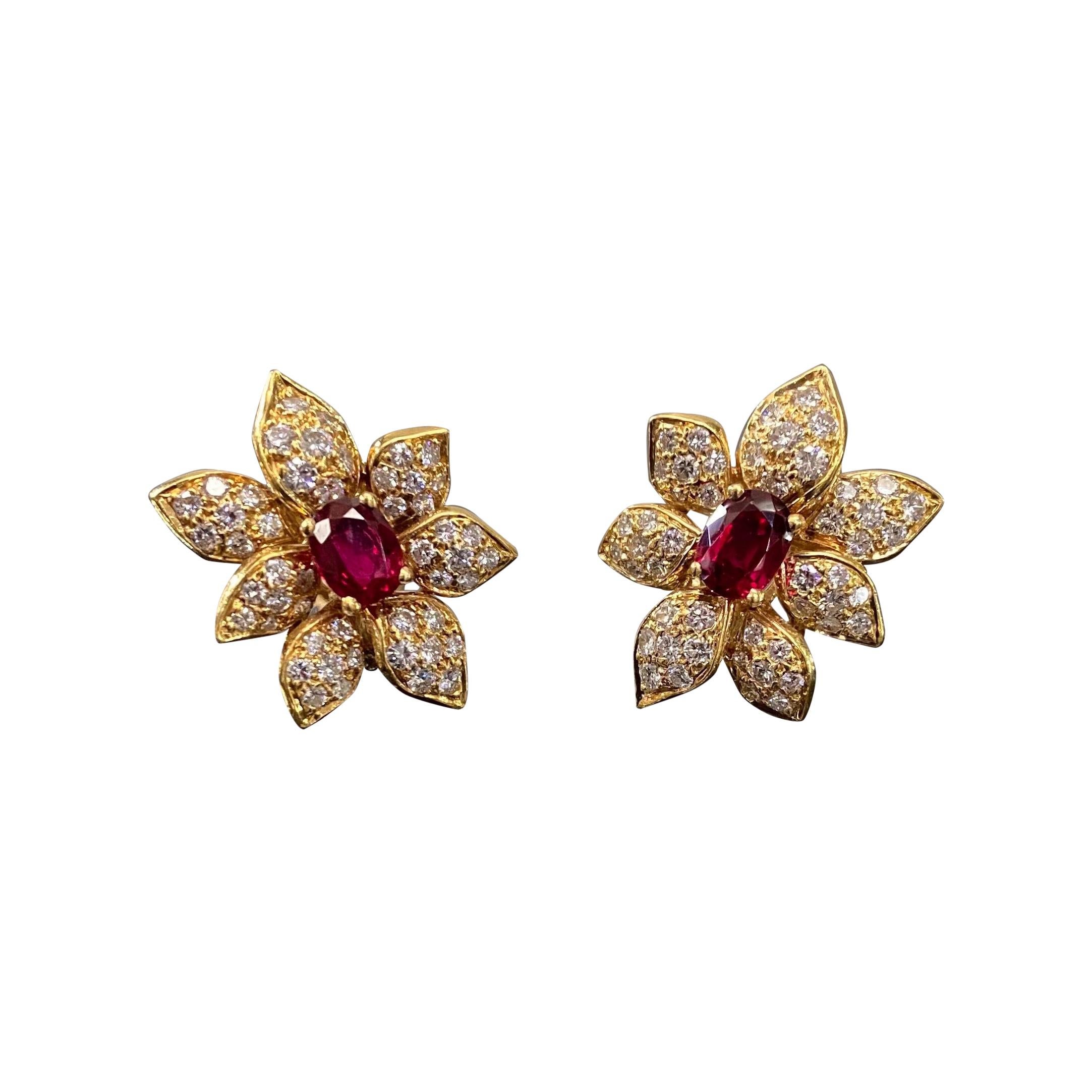 1950s Oval Ruby Round Brilliant Diamond Flower Clip Earrings Yellow Gold French For Sale