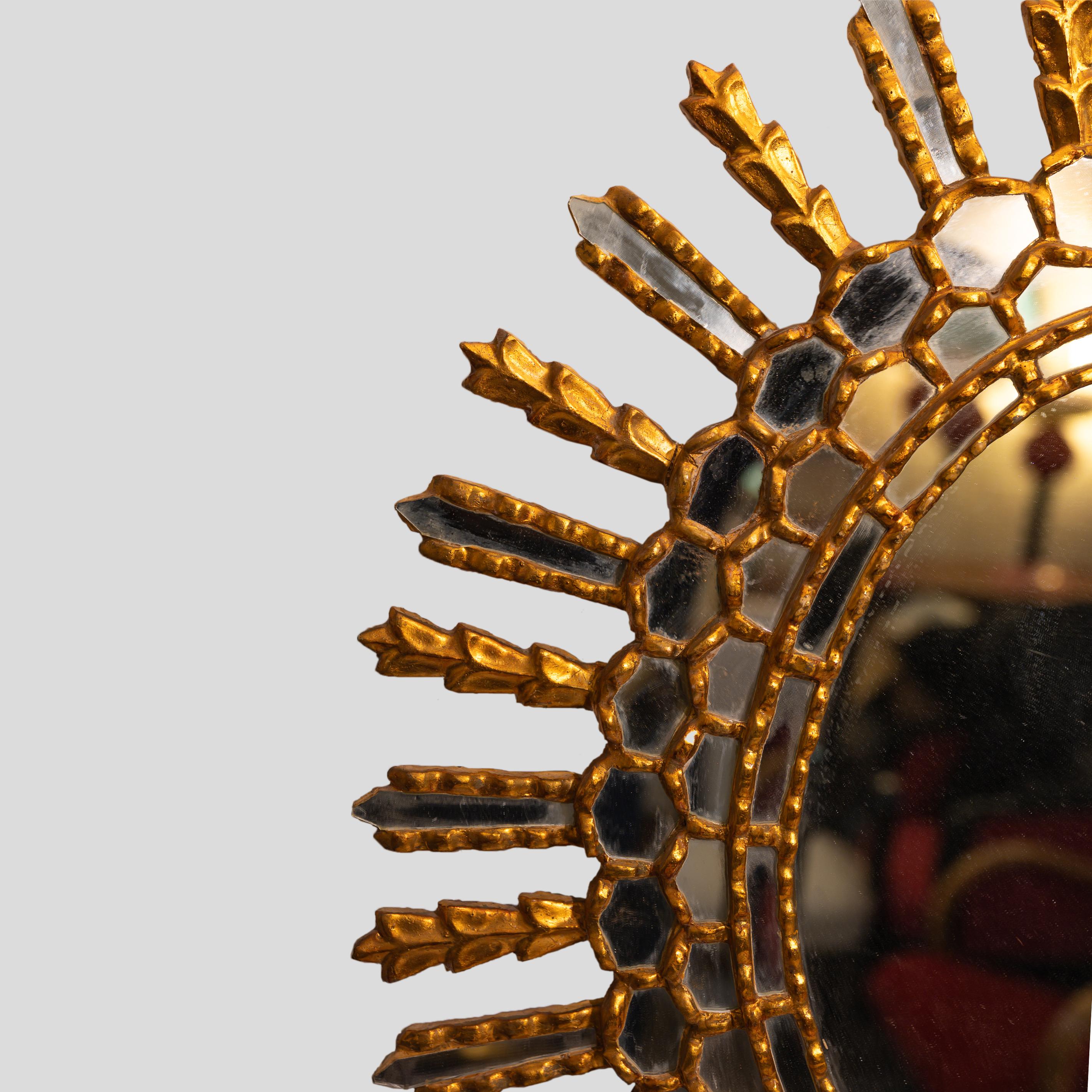 1950er Jahre ovale Form Italienisch vergoldet auf Holz Sonne Spiegel im Zustand „Gut“ im Angebot in London, GB