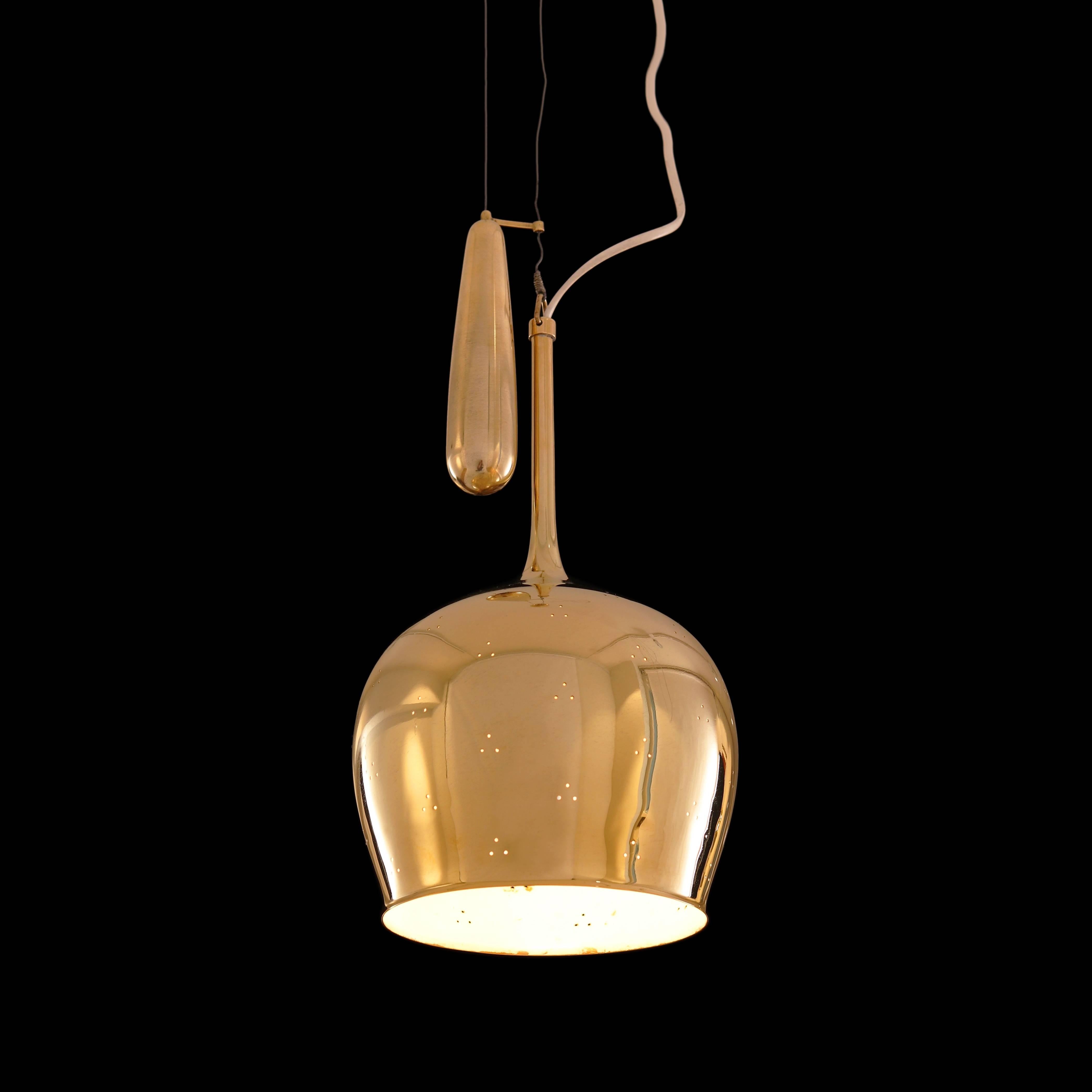 1950s Paavo Tynell A1957 Counterweight Pendant In Good Condition In Glendale, CA