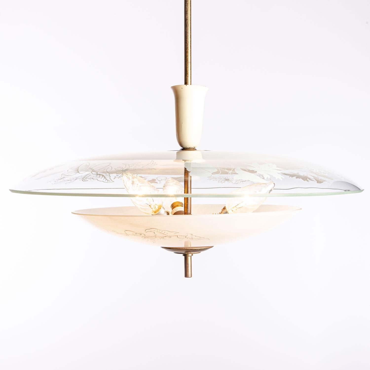 1950's Painted & Etched Glass and Brass Pendant in the Style of Pietro Chiesa For Sale 4