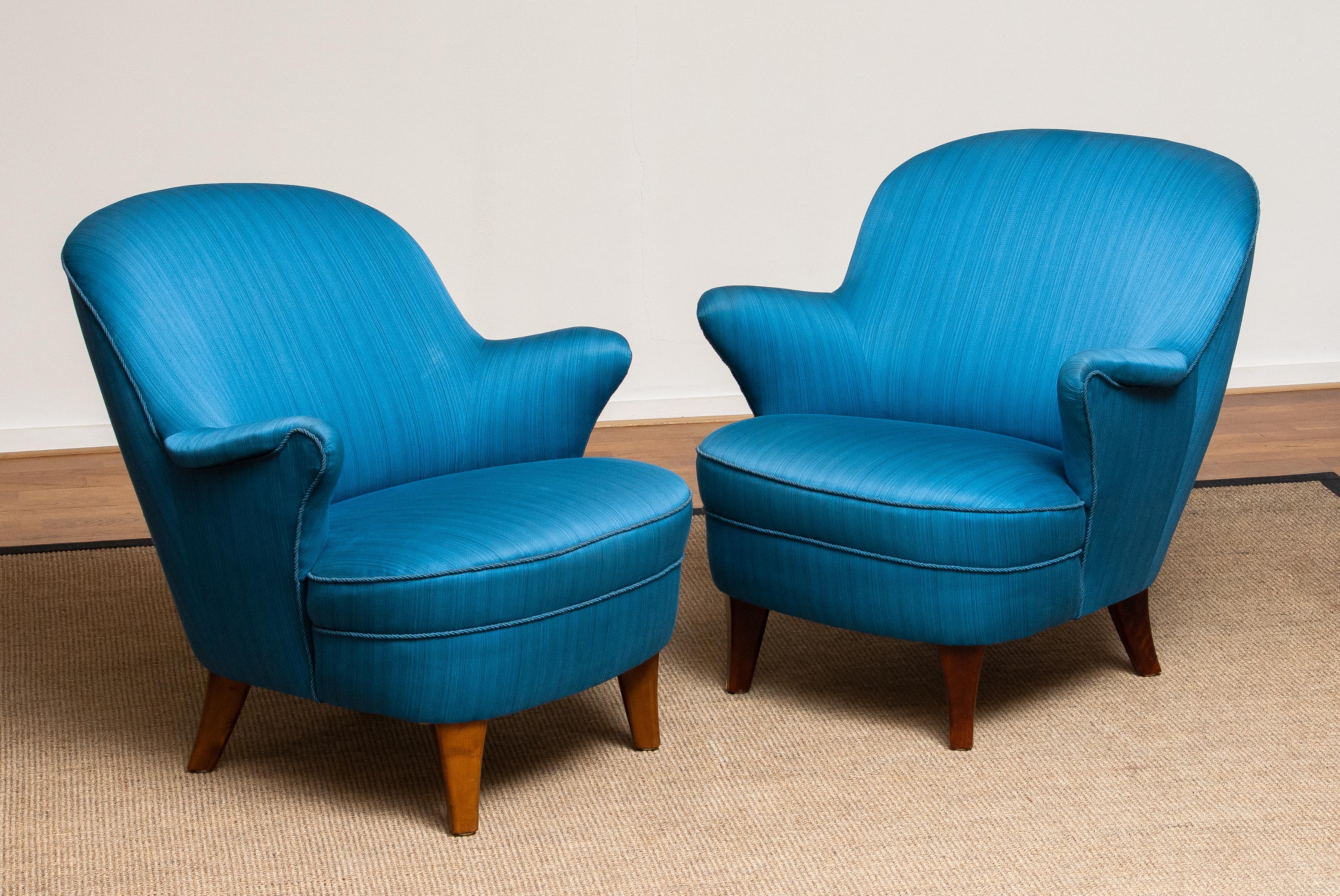 Mid-Century Modern 1950s Pair of Club / Lounge Chairs in the Manner of Kurt Olsen in Petrol Fabric