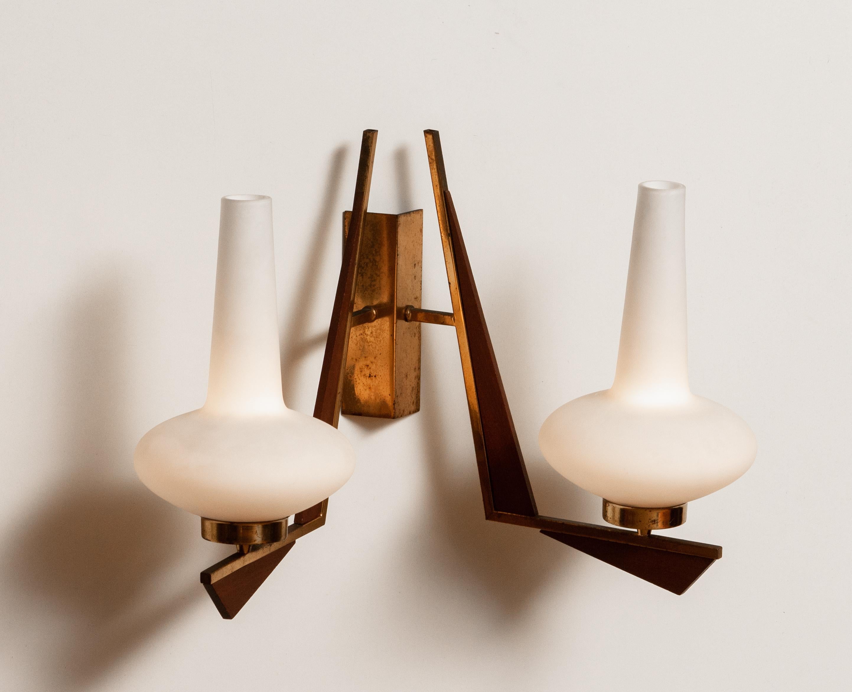Mid-Century Modern 1950s Pair Large Italian Brass, Frosted Glass and Teak Double Arms Wall Lights