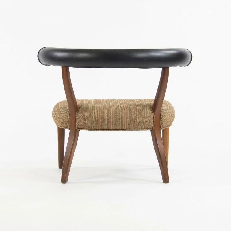 1950's Pair Mid Century Modern Danish Walnut Upholstered Barrel Arm Chairs (Mitte des 20. Jahrhunderts) im Angebot