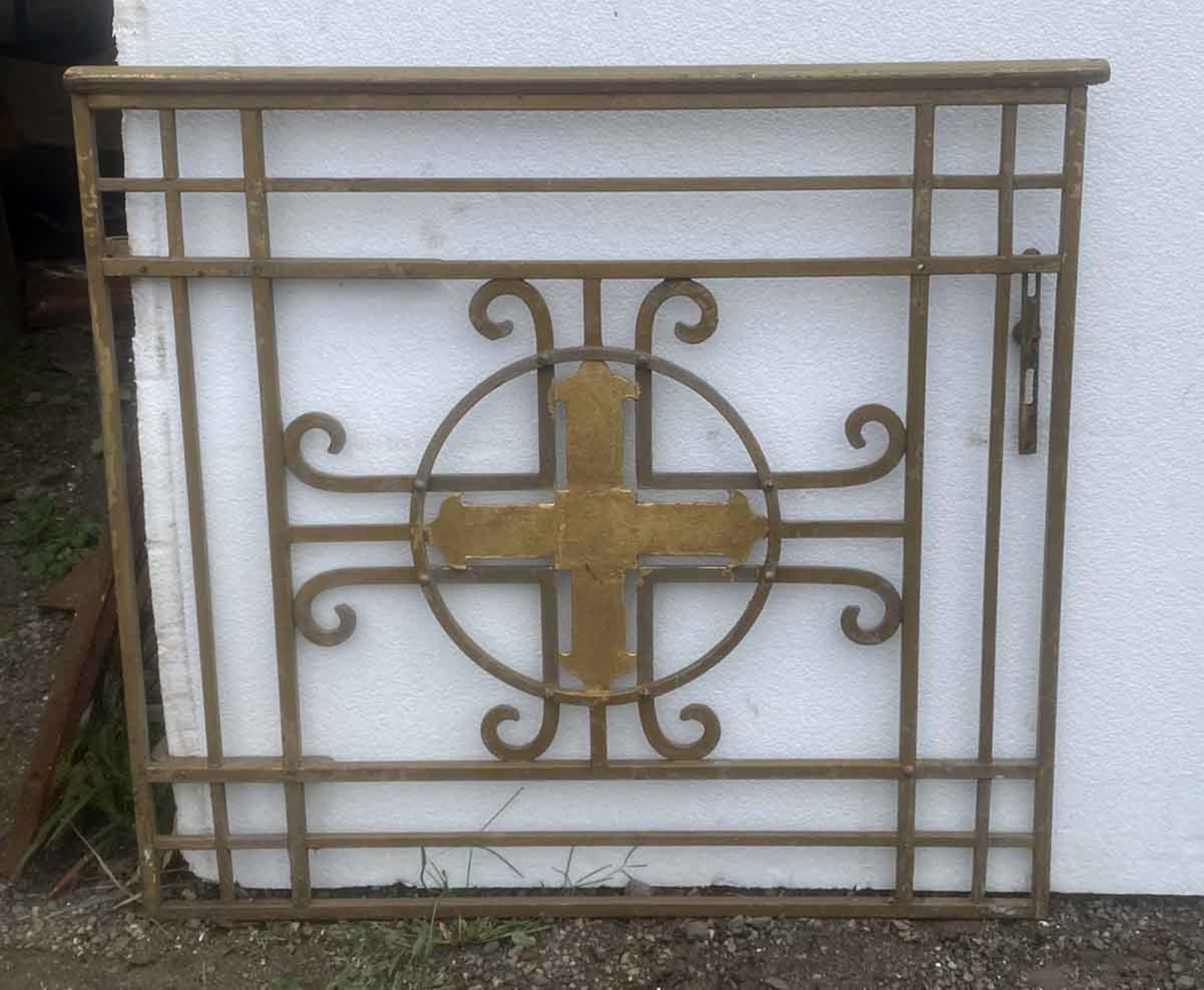 1950s Pair of Antique Steel Altar Gates Done in a Brass and Gold Finish In Good Condition In New York, NY