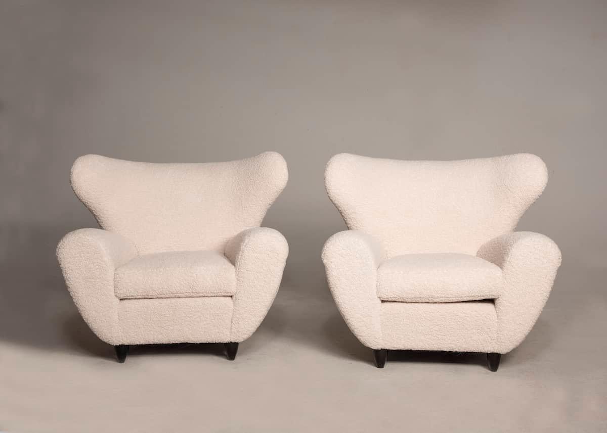 1950er Jahre Paar Sessel mit weißem Bouclè-Stoff (Moderne) im Angebot