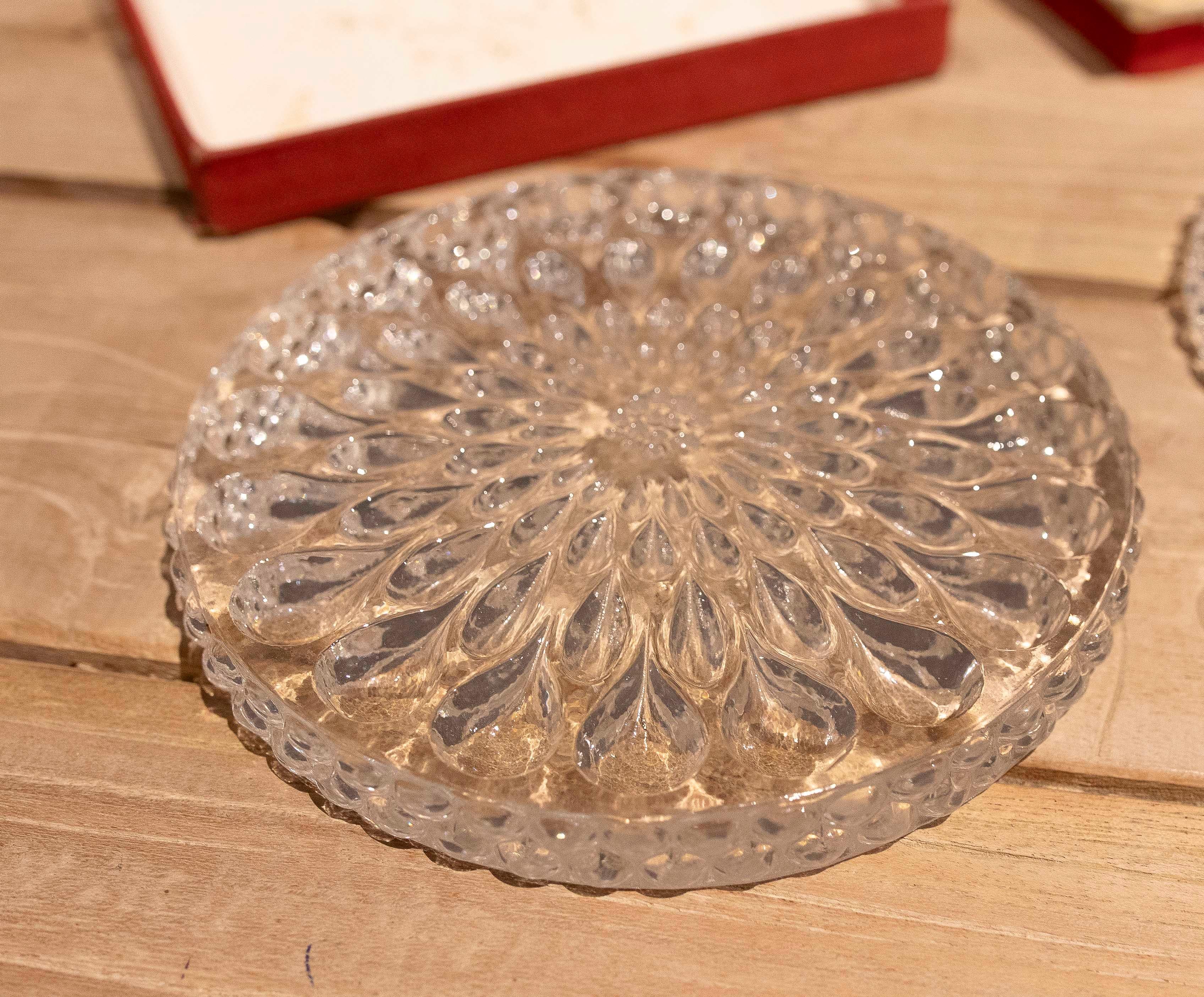 1950er Jahre Paar Baccarat Kristall Weinflaschenteller mit Etui im Angebot 5