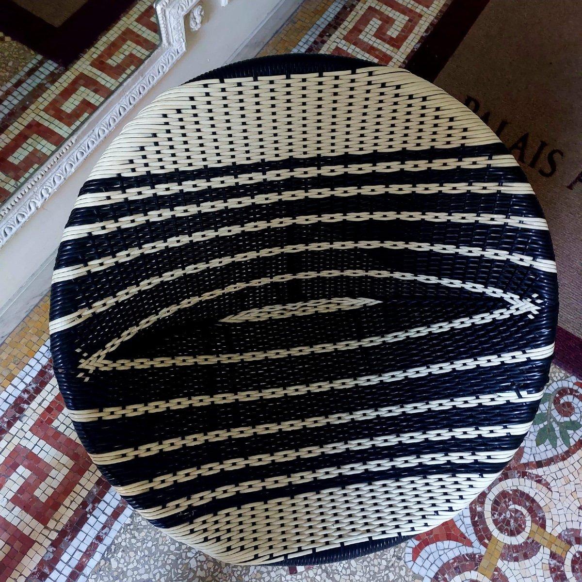 1950s Pair of Black & White Woven Vinyl Satellite Lounge Chairs  In Good Condition For Sale In NICE, FR
