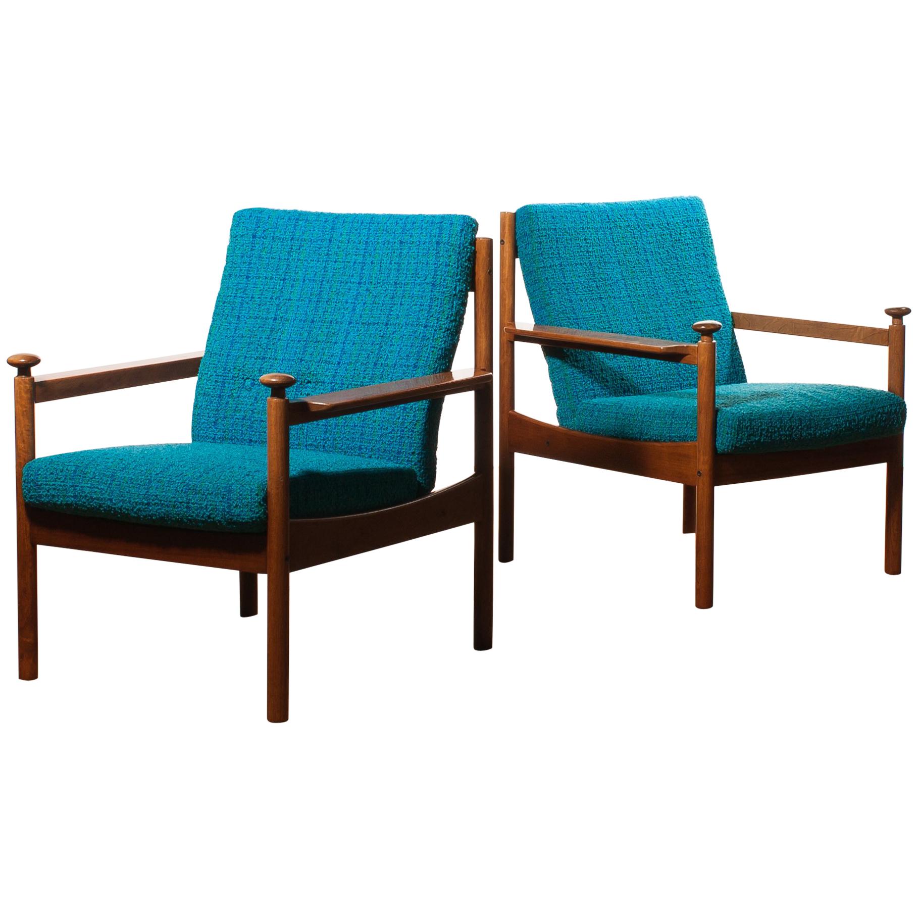 Beautiful chairs designed by Torbjørn Afdal for Sandvik & Co. Mobler, Norway.
The beech wooden frames with the blue fabric cushions makes it a very nice combination.
The condition, wear consistent with age and use.
Period 1950s.
Dimensions: H 83