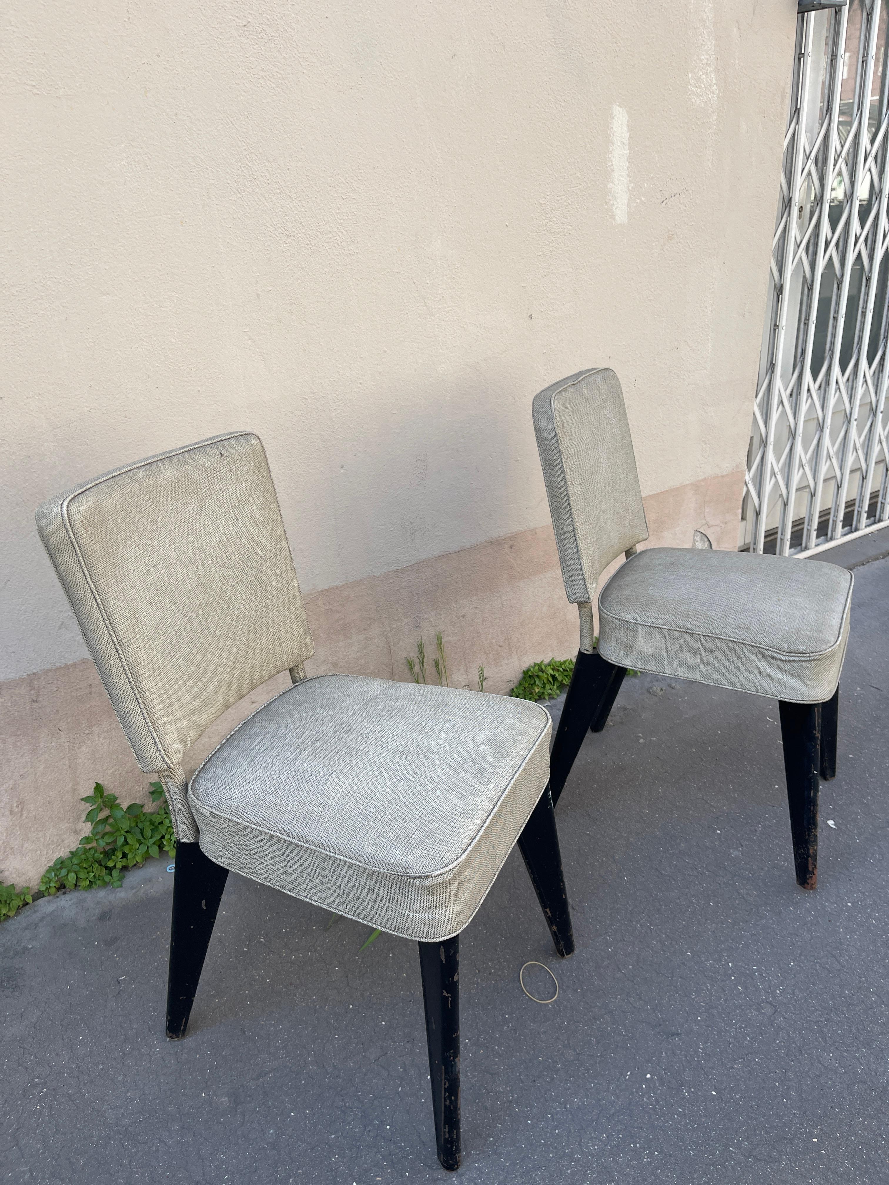 1950's pair of chairs by Dominique Bon état - En vente à Bois-Colombes, FR