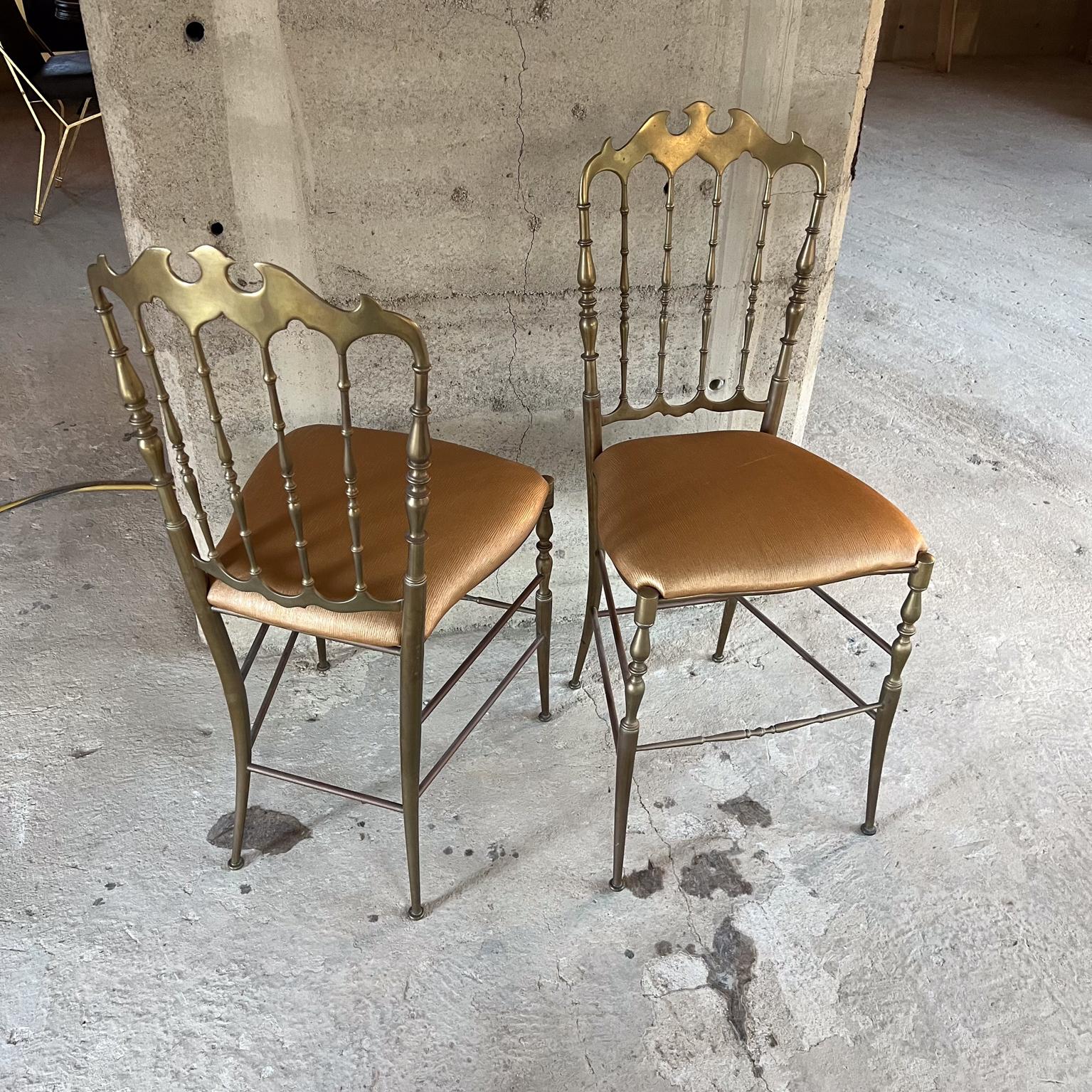 1950s Pair of Chiavari Side Chairs in Brass Italy For Sale 2