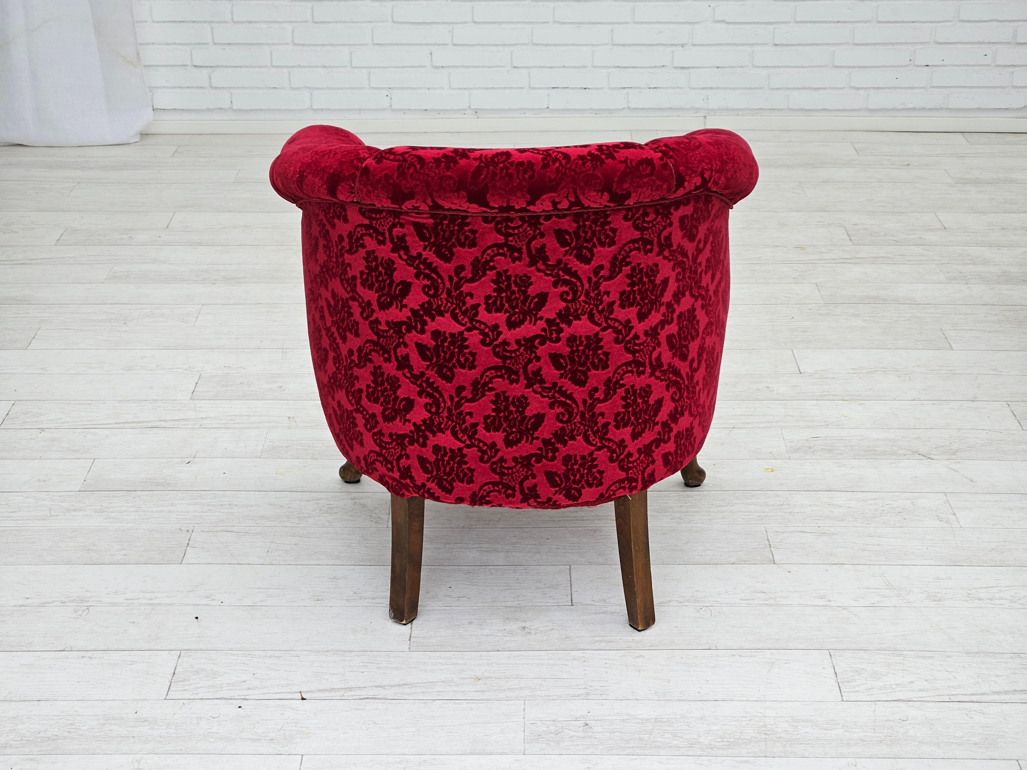 1950s, pair of Danish lounge chairs, red cotton/wool fabric. For Sale 6