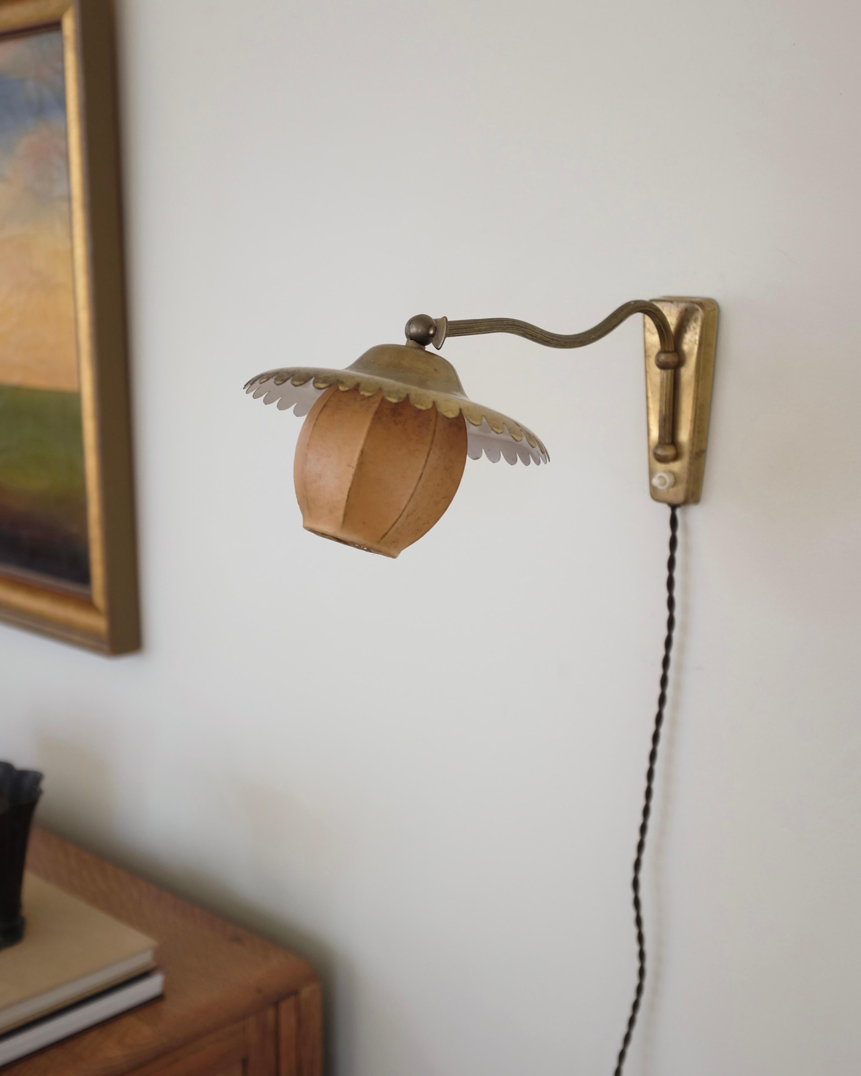 Scandinavian Modern 1950s pair of Danish Wall lights For Sale