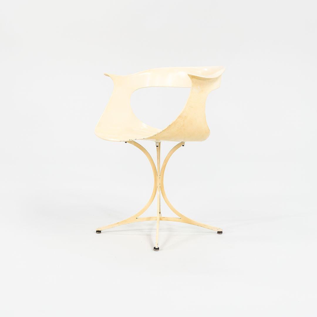 1950s Pair of Erwine and Estelle Laverne Lotus Arm Chairs in White Fiberglass For Sale 3