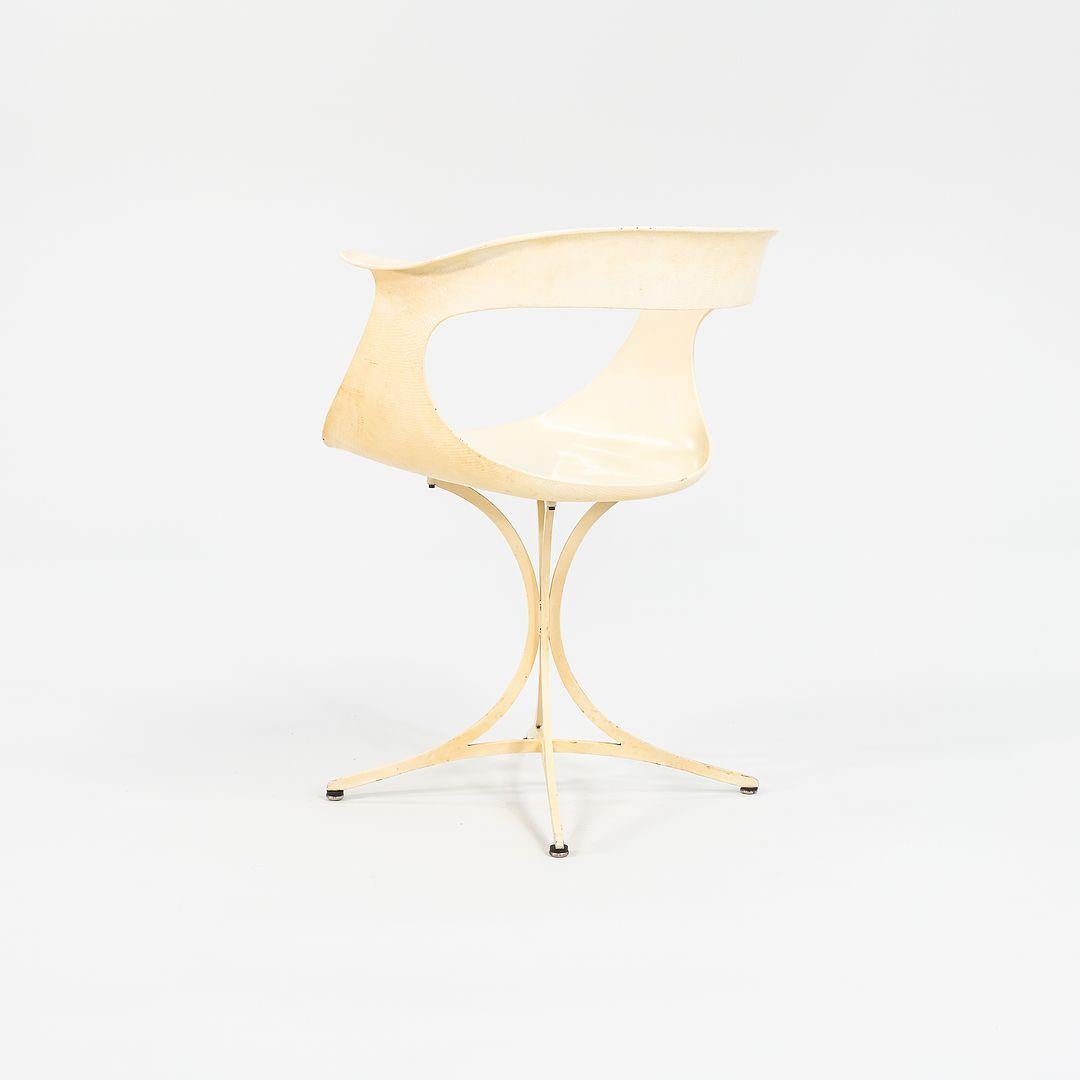 1950s Pair of Erwine and Estelle Laverne Lotus Arm Chairs in White Fiberglass For Sale 4