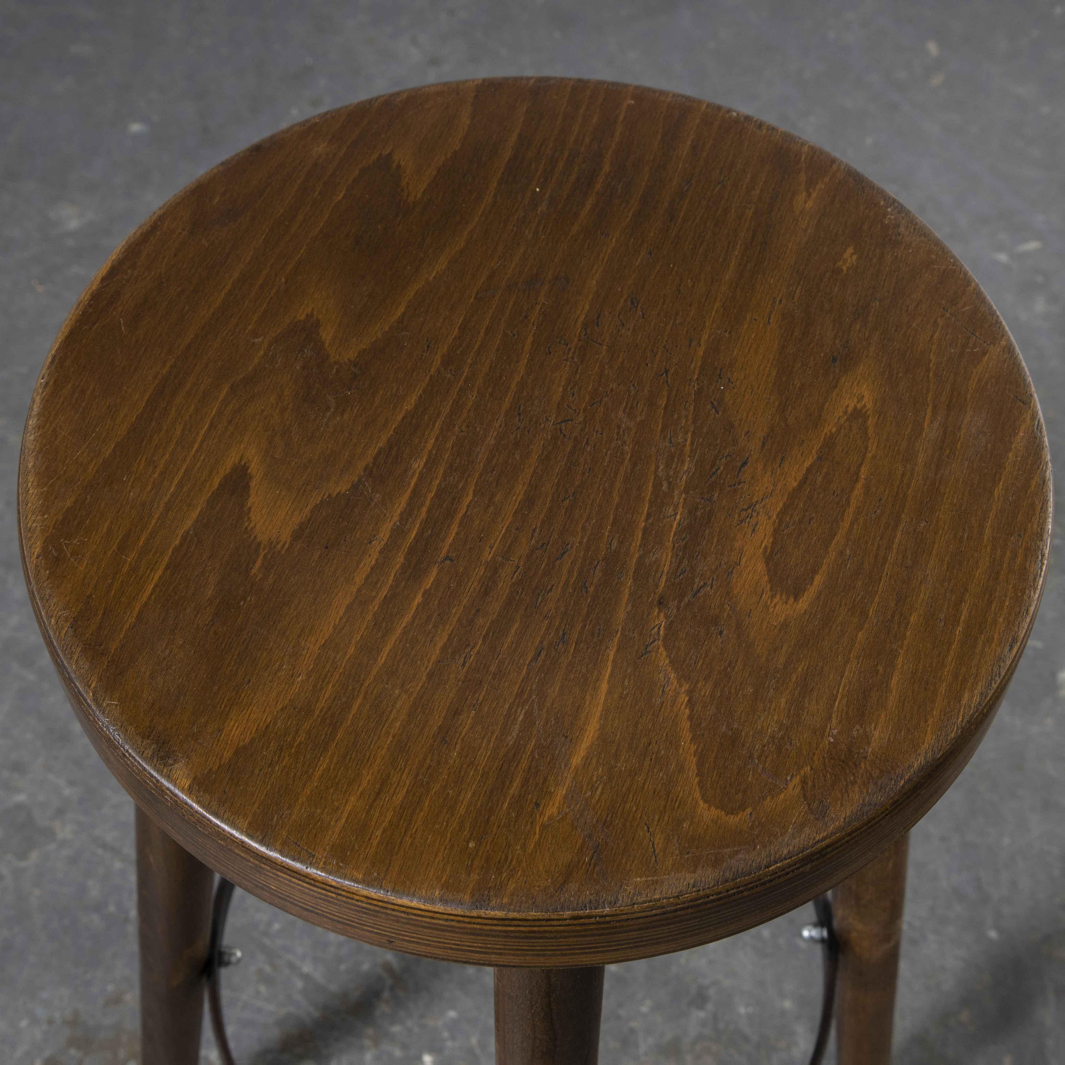 1950's Pair of French Simple Walnut Bar Stools In Good Condition In Hook, Hampshire