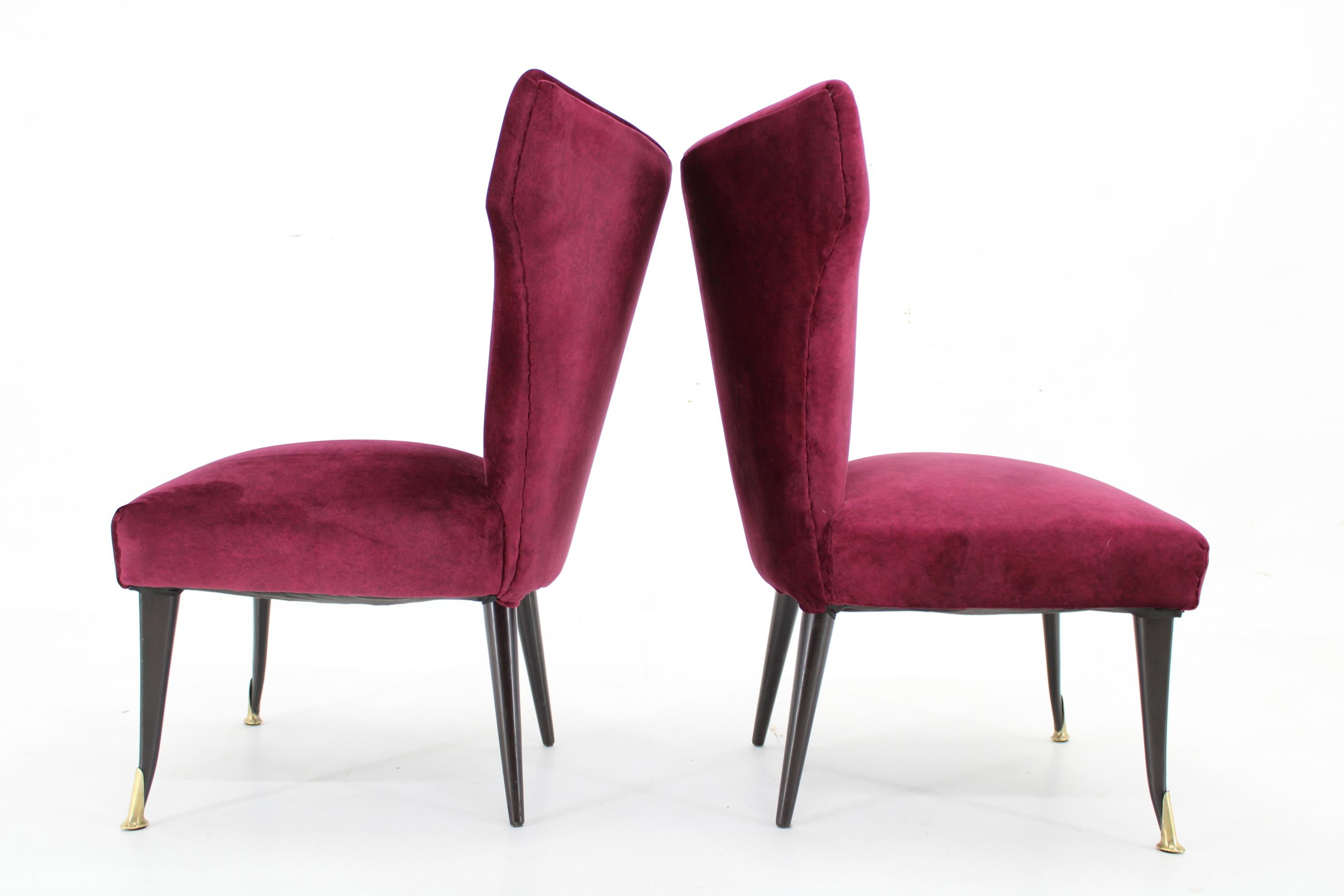 Mid-20th Century 1950s Pair of Italian Chairs, Restored For Sale