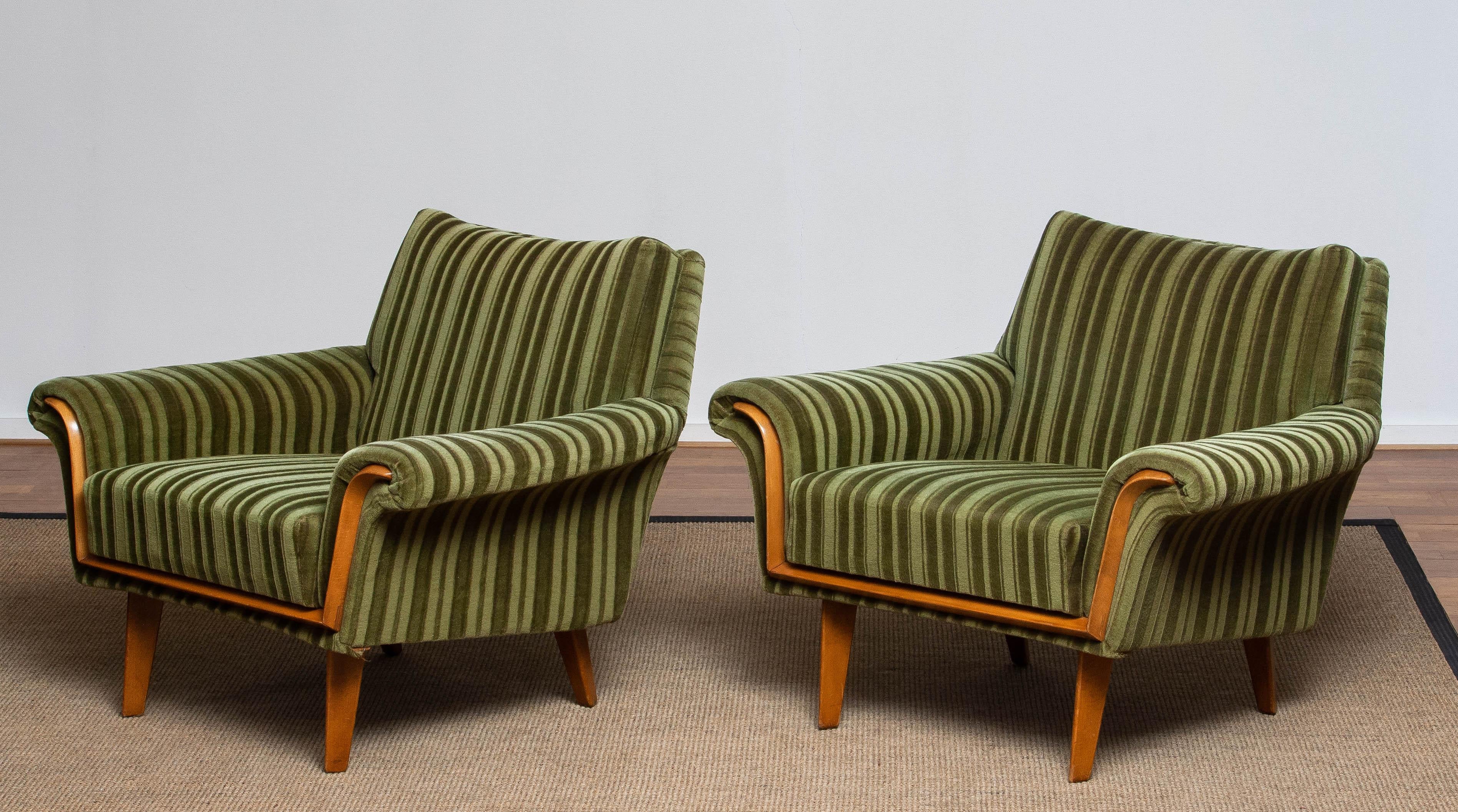 1950's Pair of Italian Green Striped Velvet Lounge / Easy / Club Chair (Italienisch)