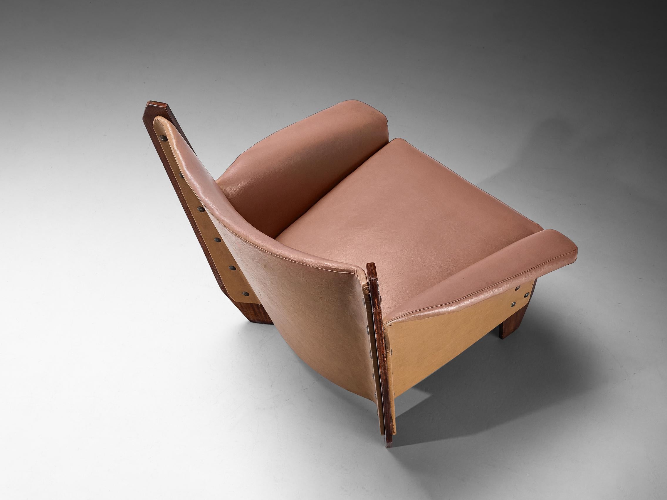 Metal 1950s Pair of Italian Lounge Chairs in Plywood and Camel Pink Upholstery For Sale