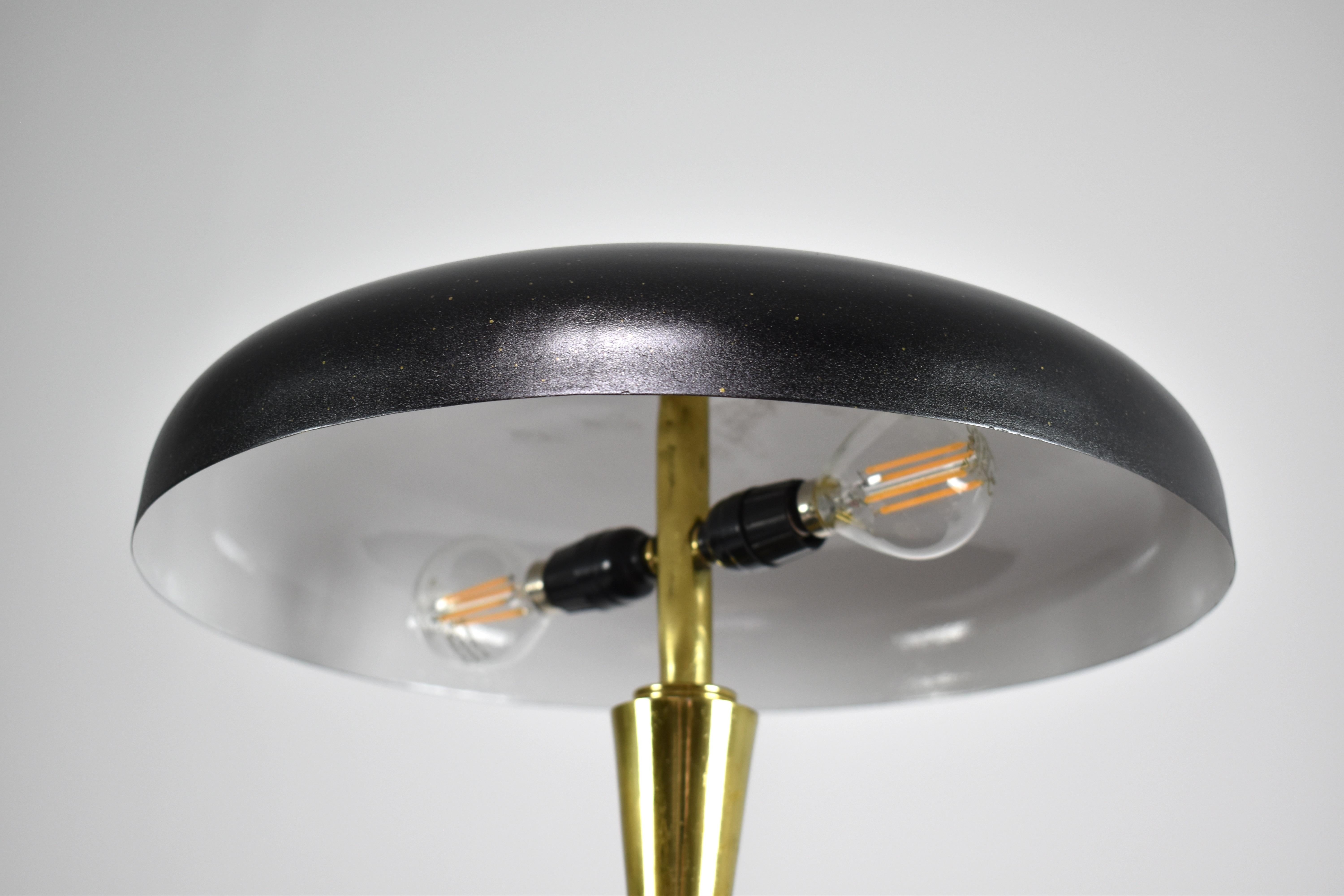 Mid-20th Century 1950's Italian Metal Table Lamp For Sale