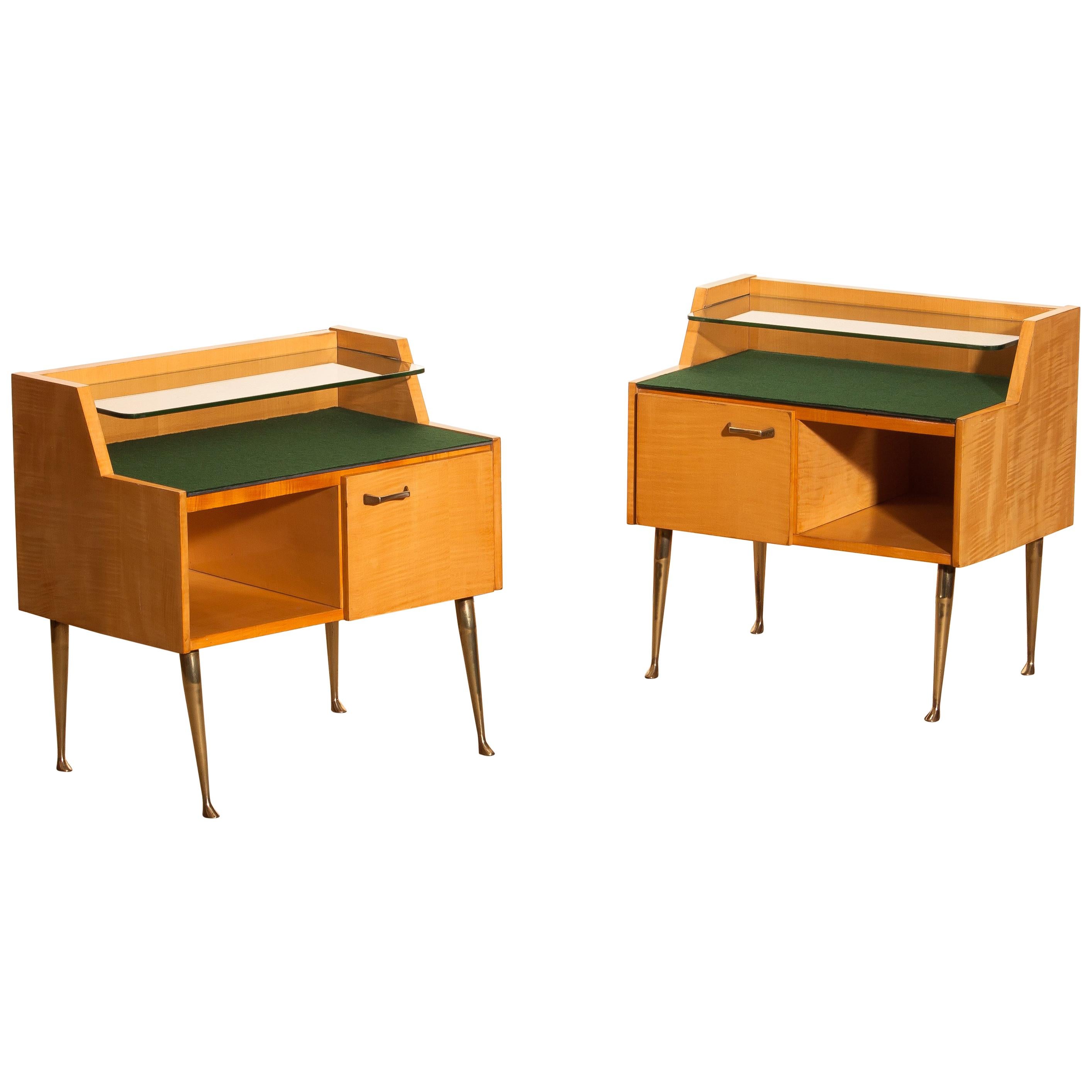 1950s, Pair of Italian Nightstands in Maple with Brass Legs by Paolo Buffa 1