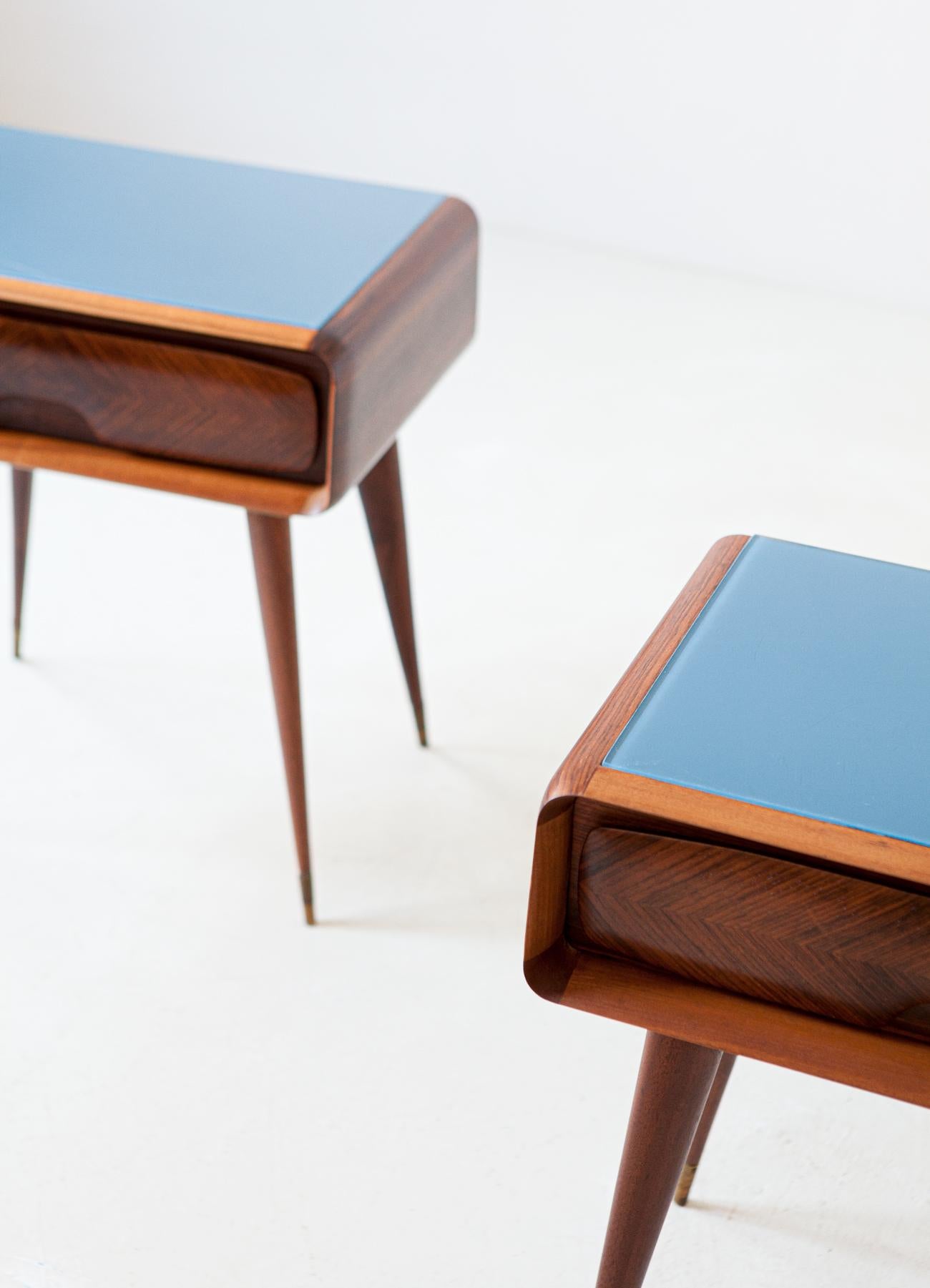 1950s Pair of Italian Sculptural Nightstands 5