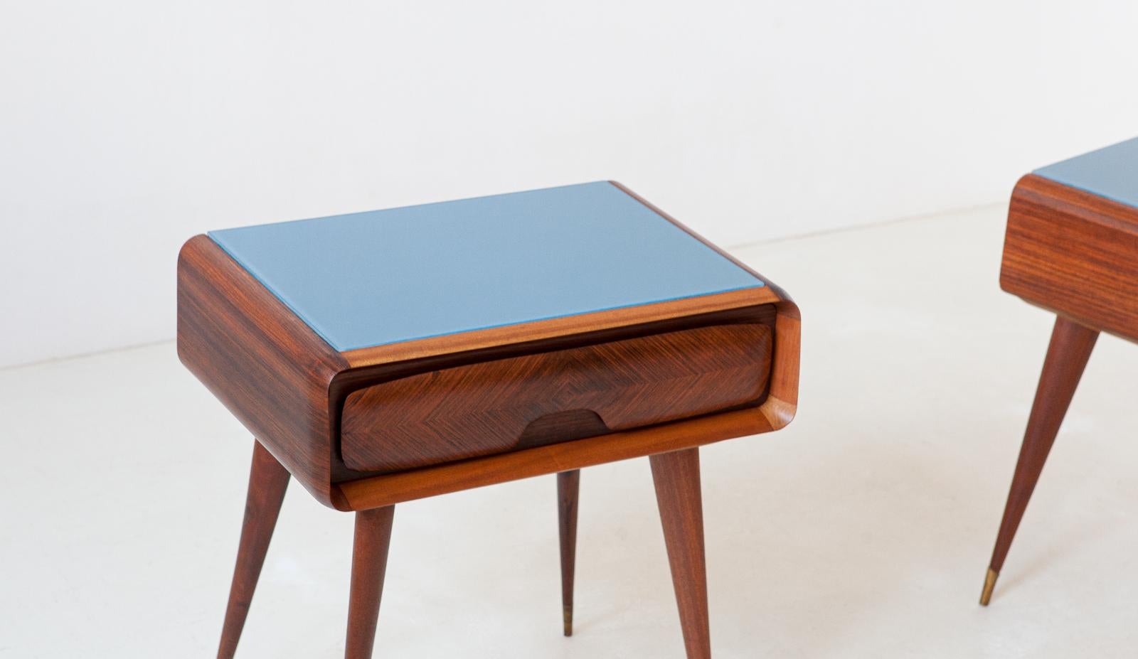 1950s Pair of Italian Sculptural Nightstands 6