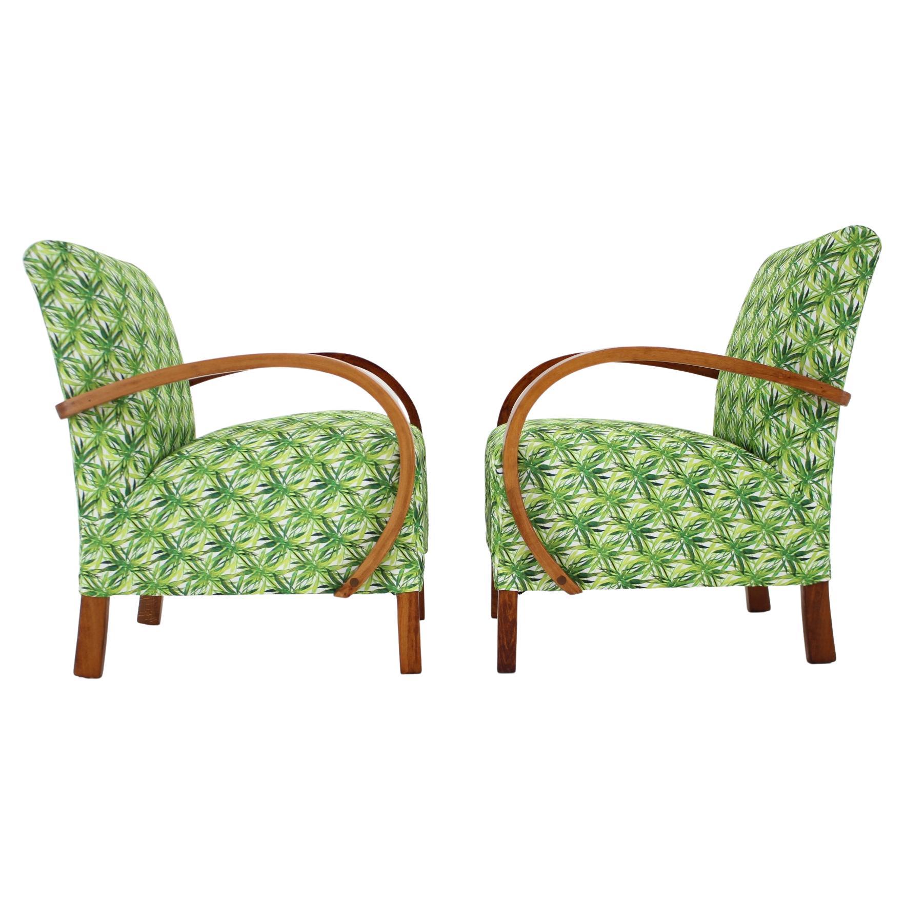 1950s Pair of Jindrich Halabala Armchairs, Czechoslovakia