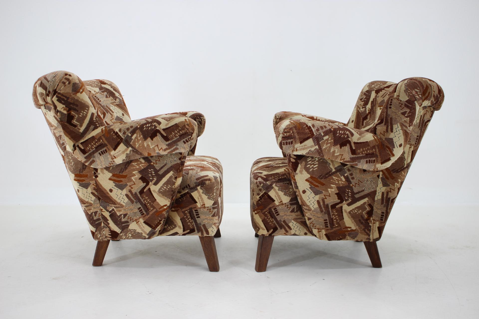 1950s Pair of Large Armchairs, Czechoslovakia In Good Condition For Sale In Praha, CZ
