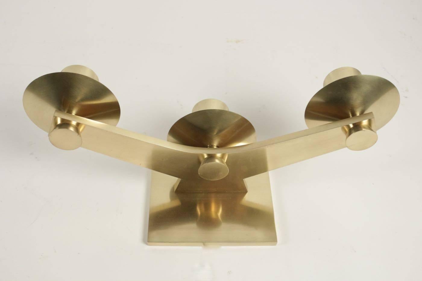 1950s Pair of Large Bronze and Brass Sconces Signed Maison Cheret In Good Condition In Saint-Ouen, FR