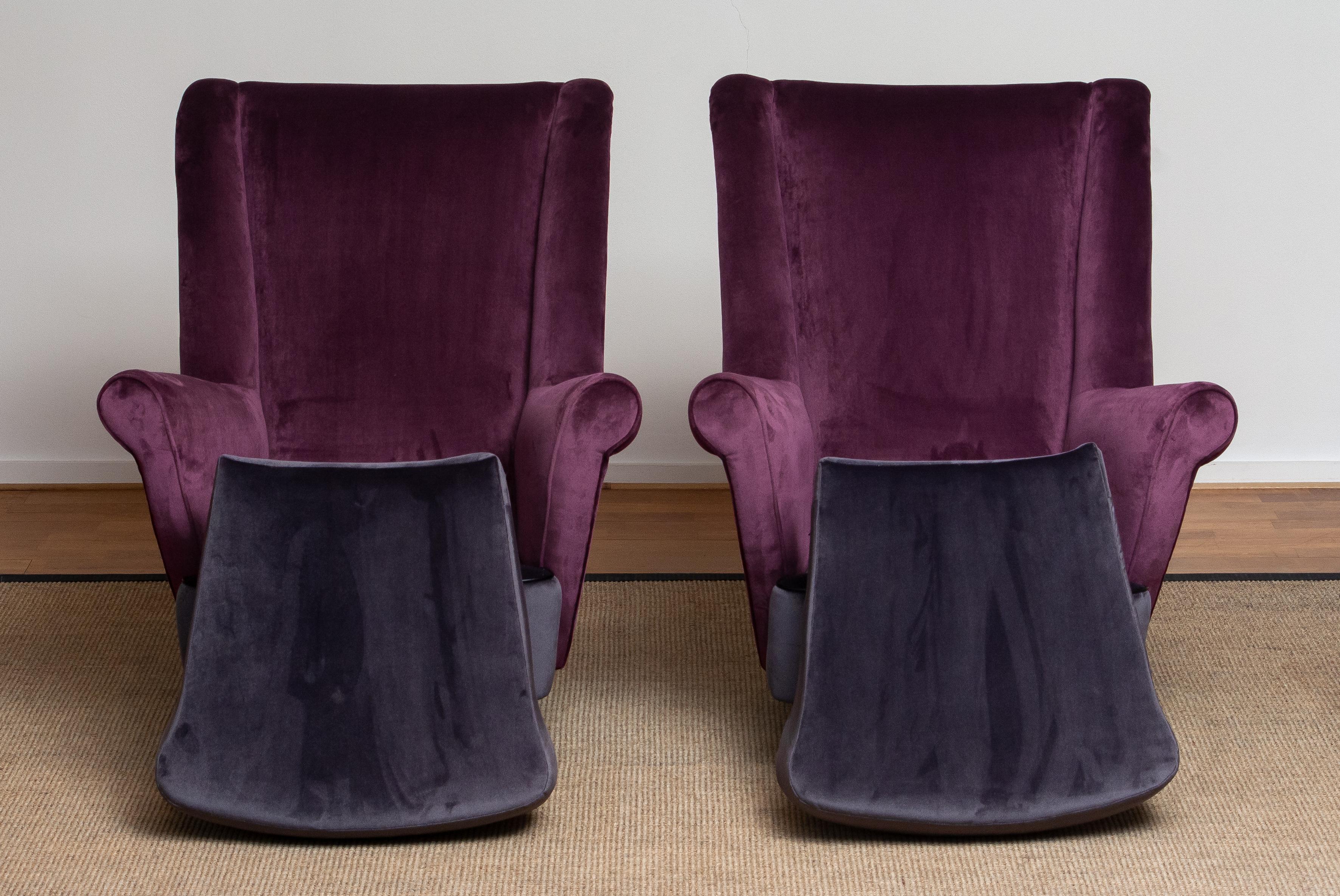 Mid-20th Century 1950s Pair of Lounge / Easy Chairs Designed Gio Ponti Made by ISA Bergamo, Italy