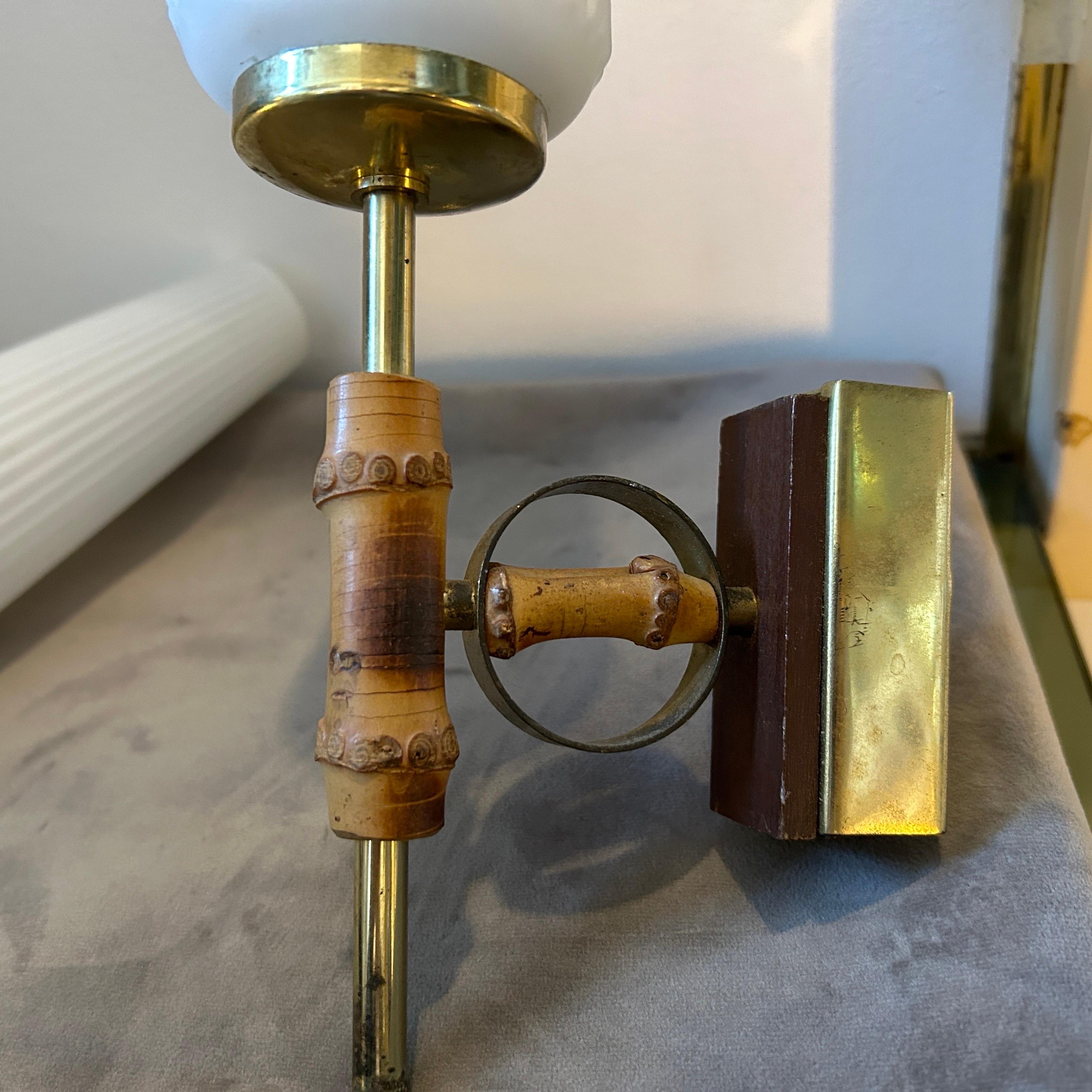 1950s Pair of Mid-Century Modern Brass Wood and White Glass Italian Wall Sconces 6