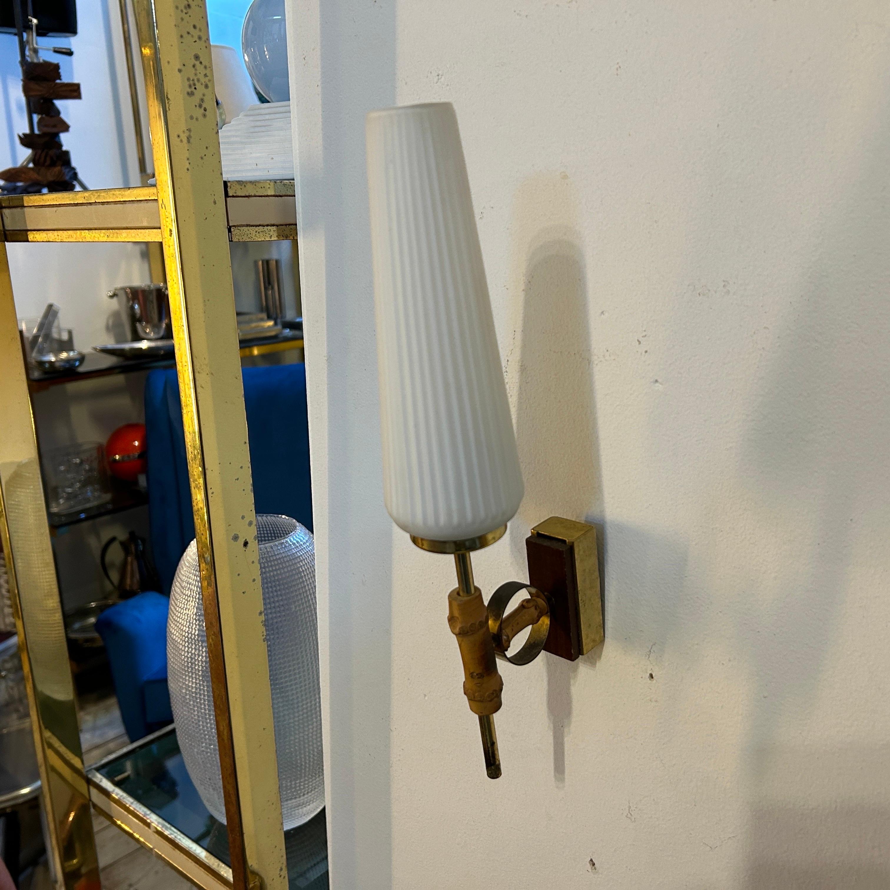 1950s Pair of Mid-Century Modern Brass Wood and White Glass Italian Wall Sconces 4