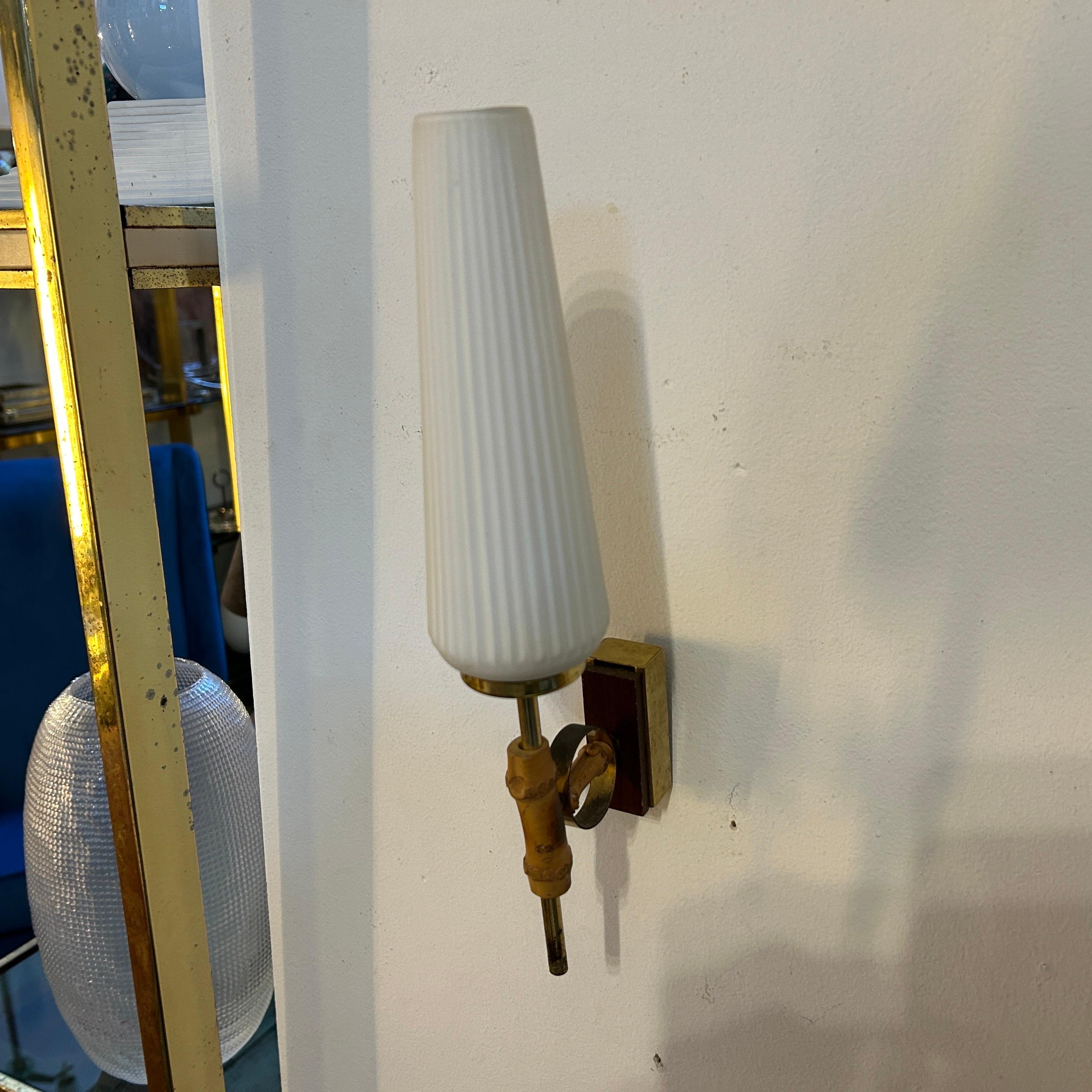 1950s Pair of Mid-Century Modern Brass Wood and White Glass Italian Wall Sconces 5
