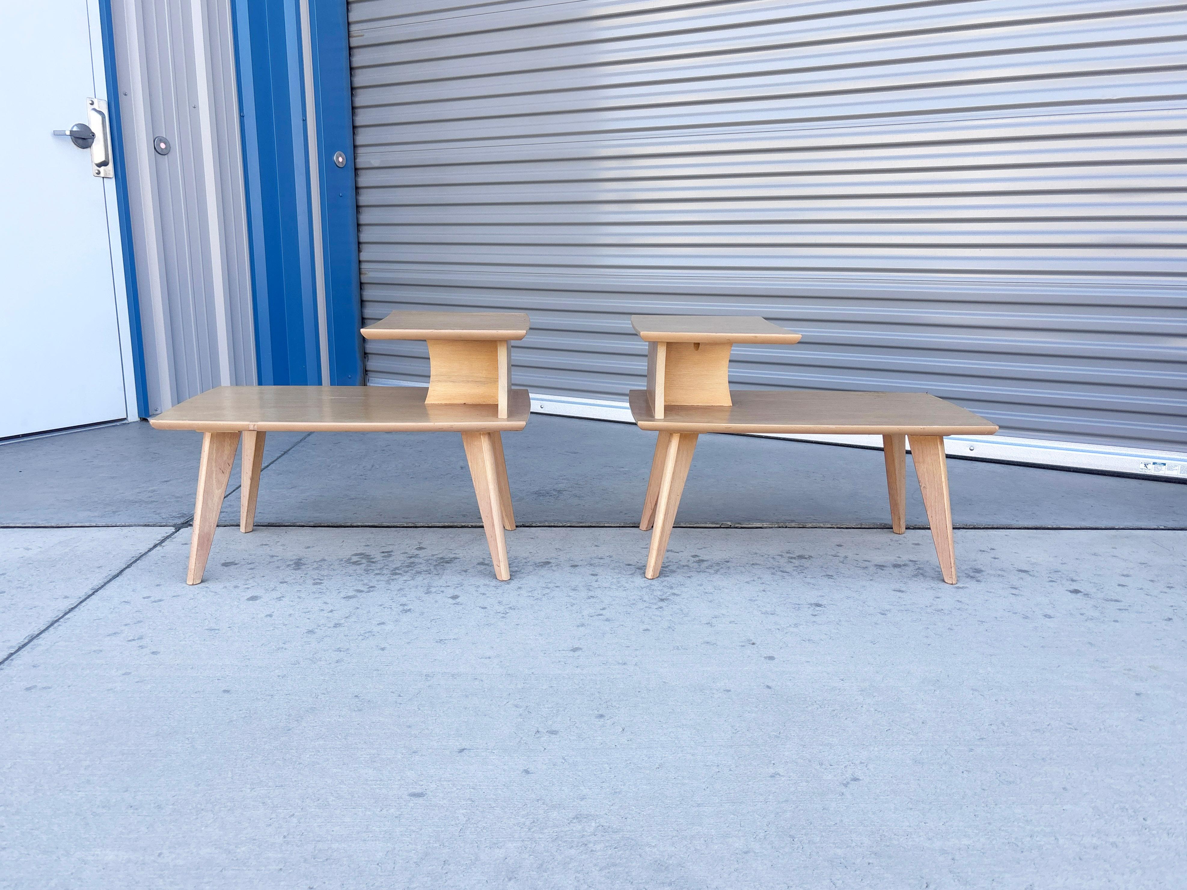 1950s Pair of Mid Century Side Table Bon état - En vente à North Hollywood, CA