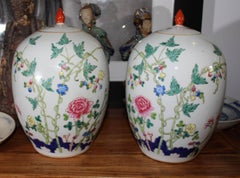 1950s, Pair of Oriental Urns with Flower Decorations