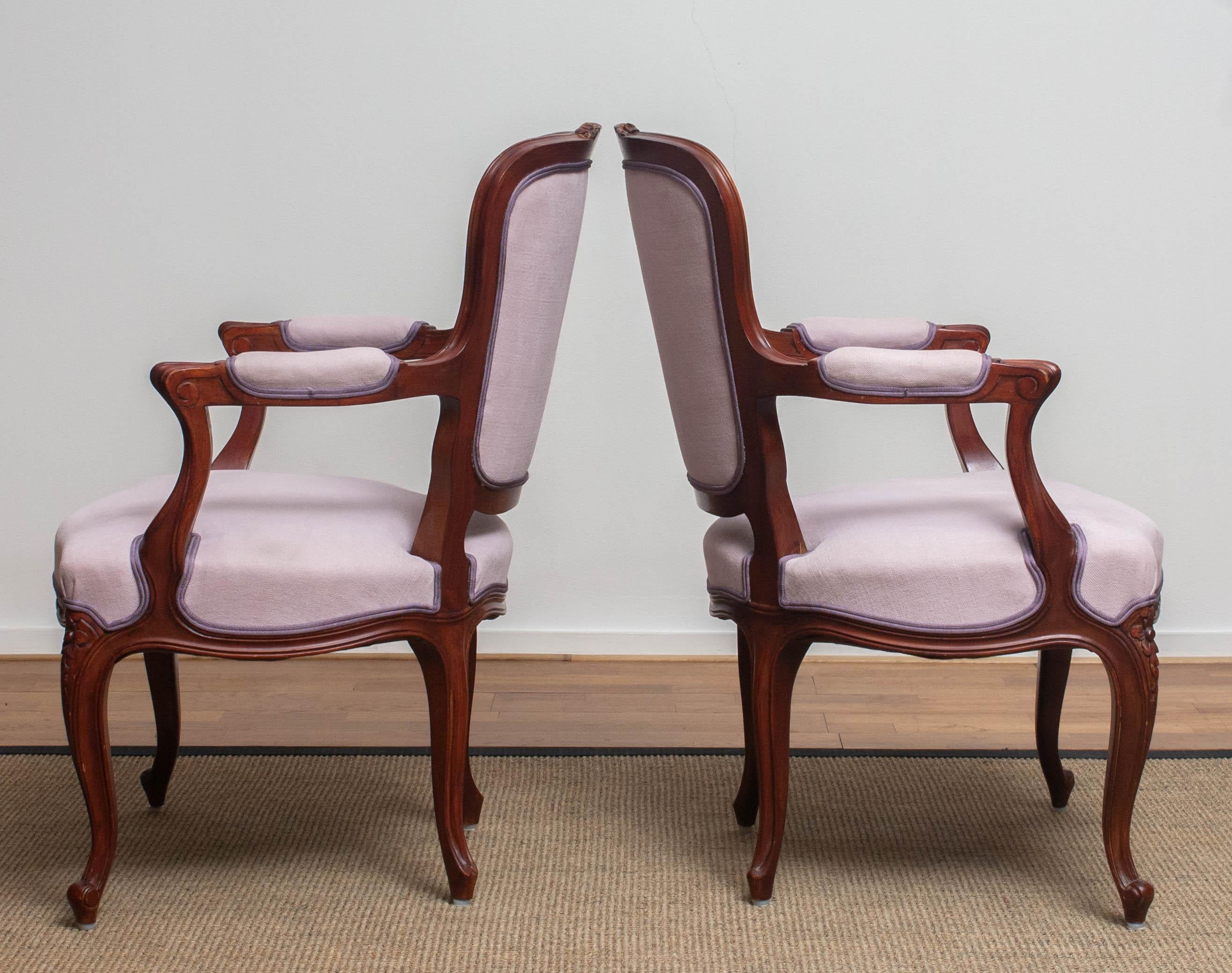 1950s, the Swedish Neo-Rococo, and finished in the shabby chic technique armchair is in perfect condition. Upholstered in pink fabric and two extra cushions for extra comfort also in pink jacquard. Measures: Seat height with the extra cushion is: