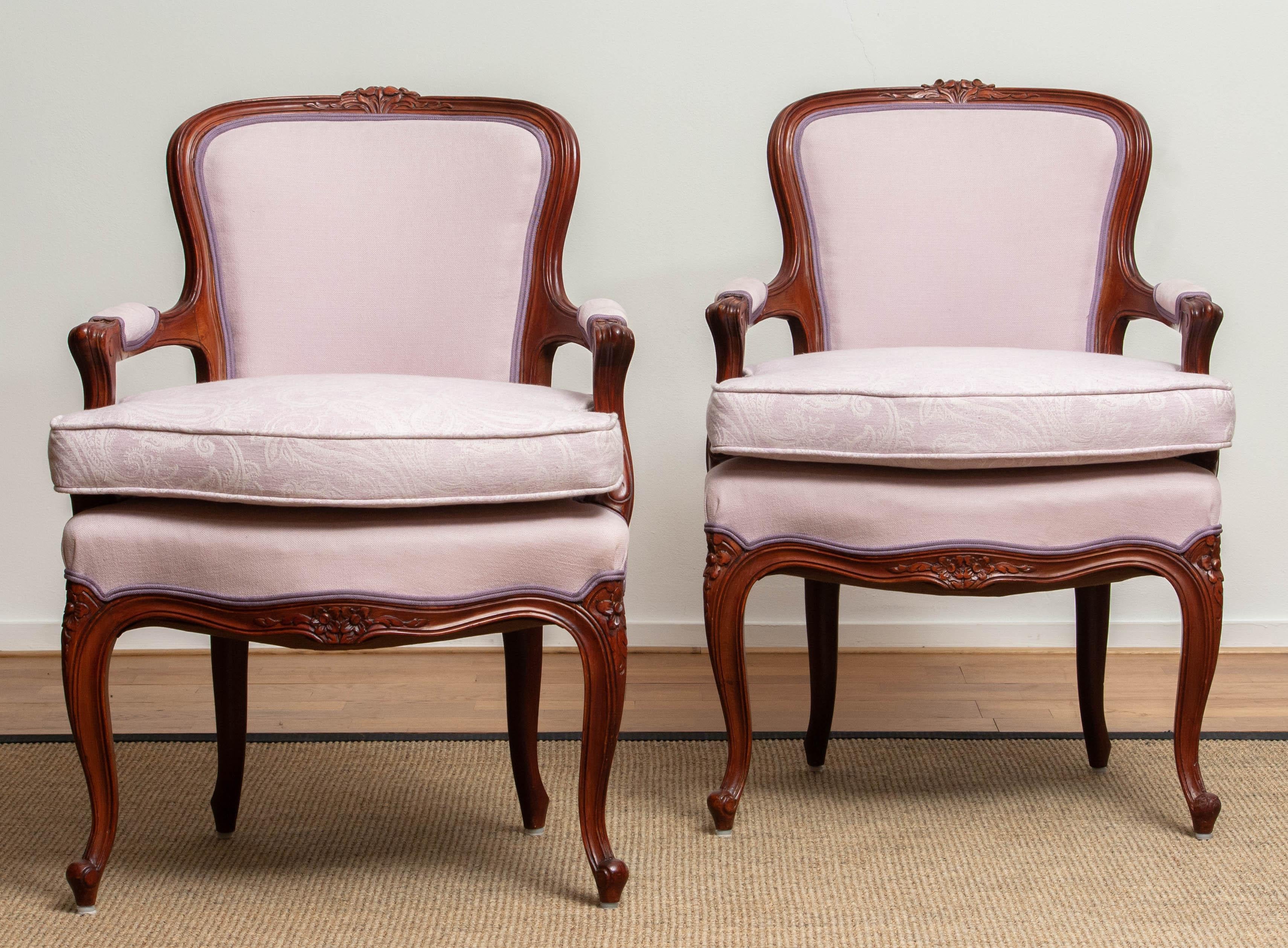 Mid-20th Century 1950s Pair of Pink Swedish Rococo Bergères in the Shabby Chic Technique Chairs F