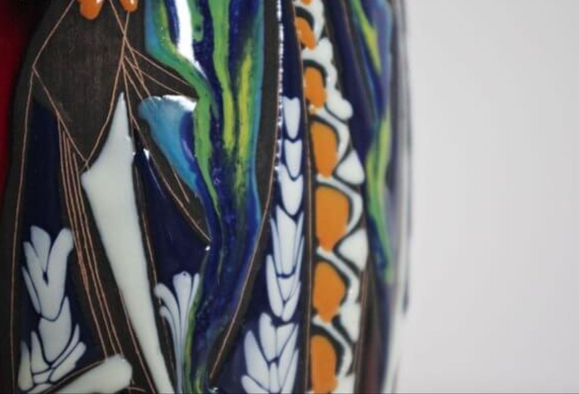 Mid-20th Century 1950s Pair of Polychrome San Marino Vases – Mid-Century Italian Ceramics in vendita