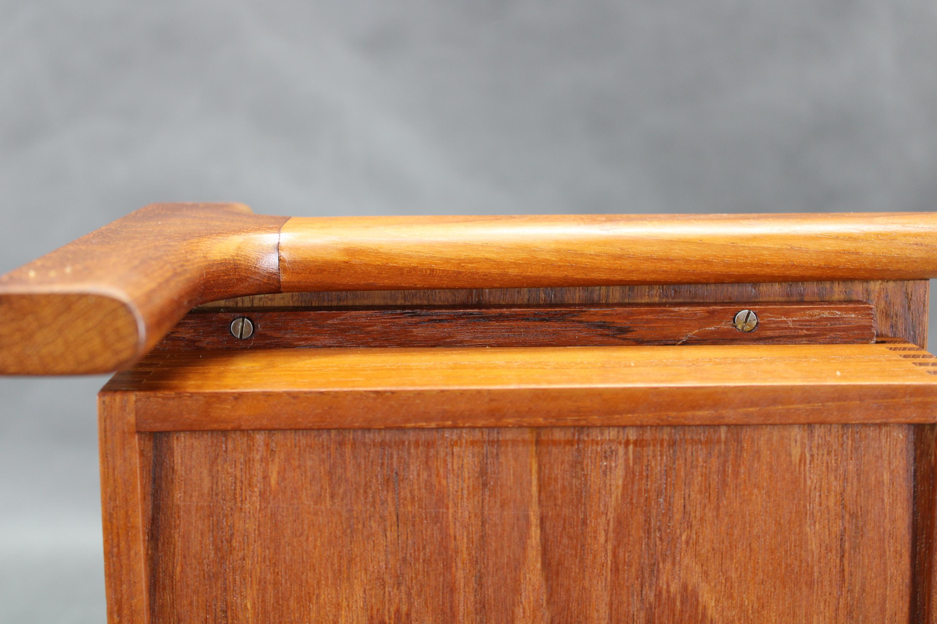 1950s Pair of Rare Borge Mogensen Teak Floating Night Stand by Dyrlund Denmark For Sale 8