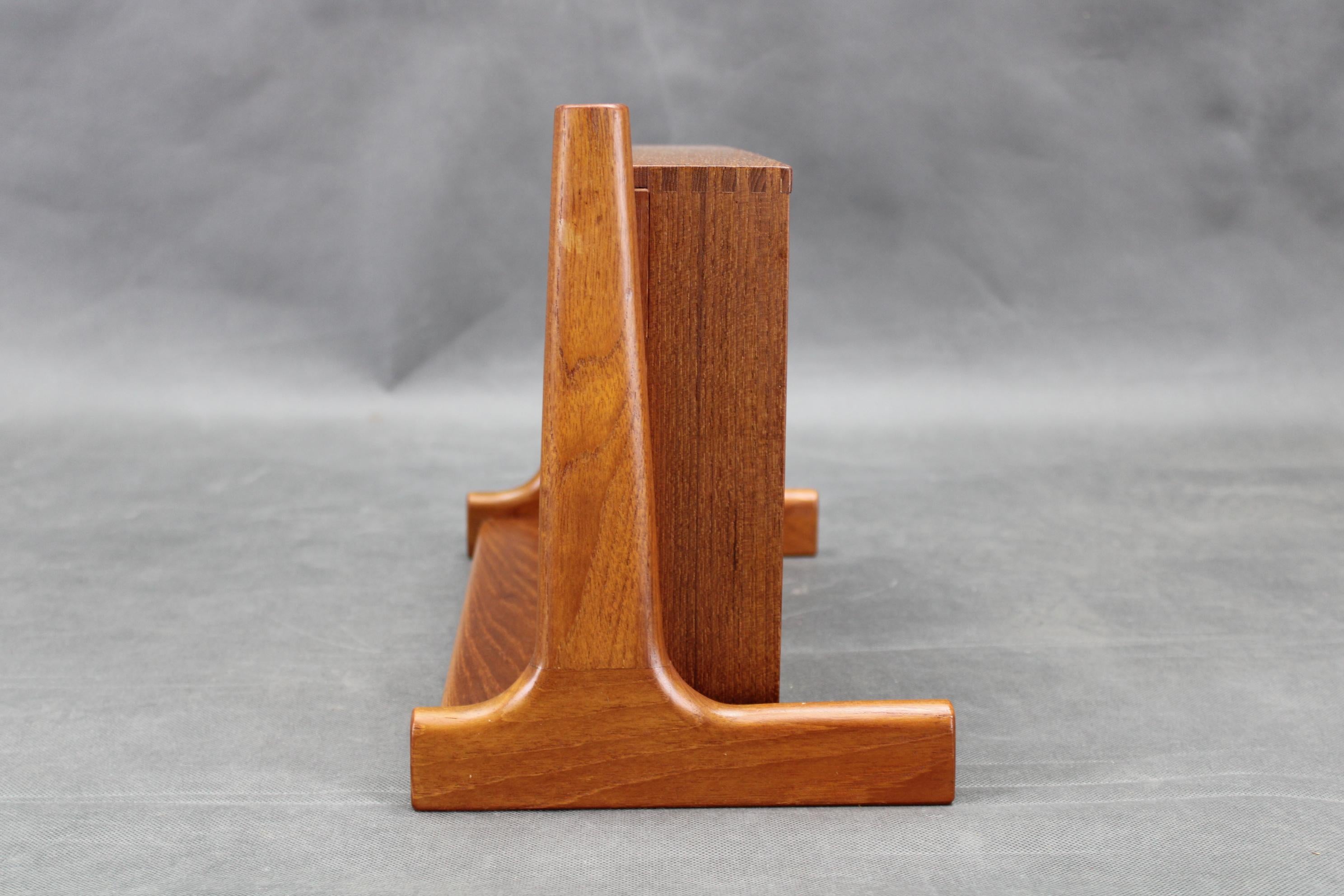 20th Century 1950s Pair of Rare Borge Mogensen Teak Floating Night Stand by Dyrlund Denmark For Sale