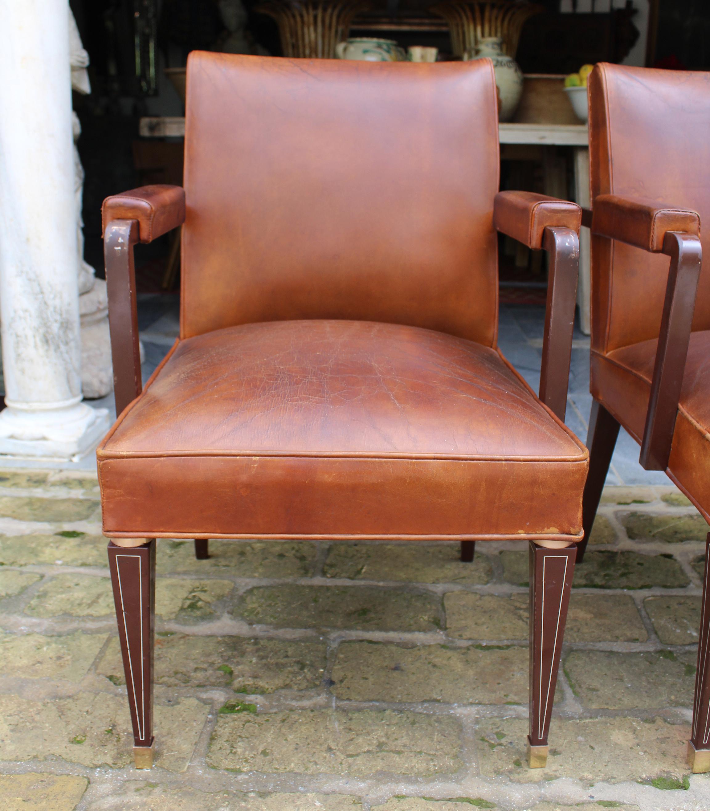 1950s Pair of Spanish Brown Leather and Brass Fittings Classical Armchairs For Sale 7