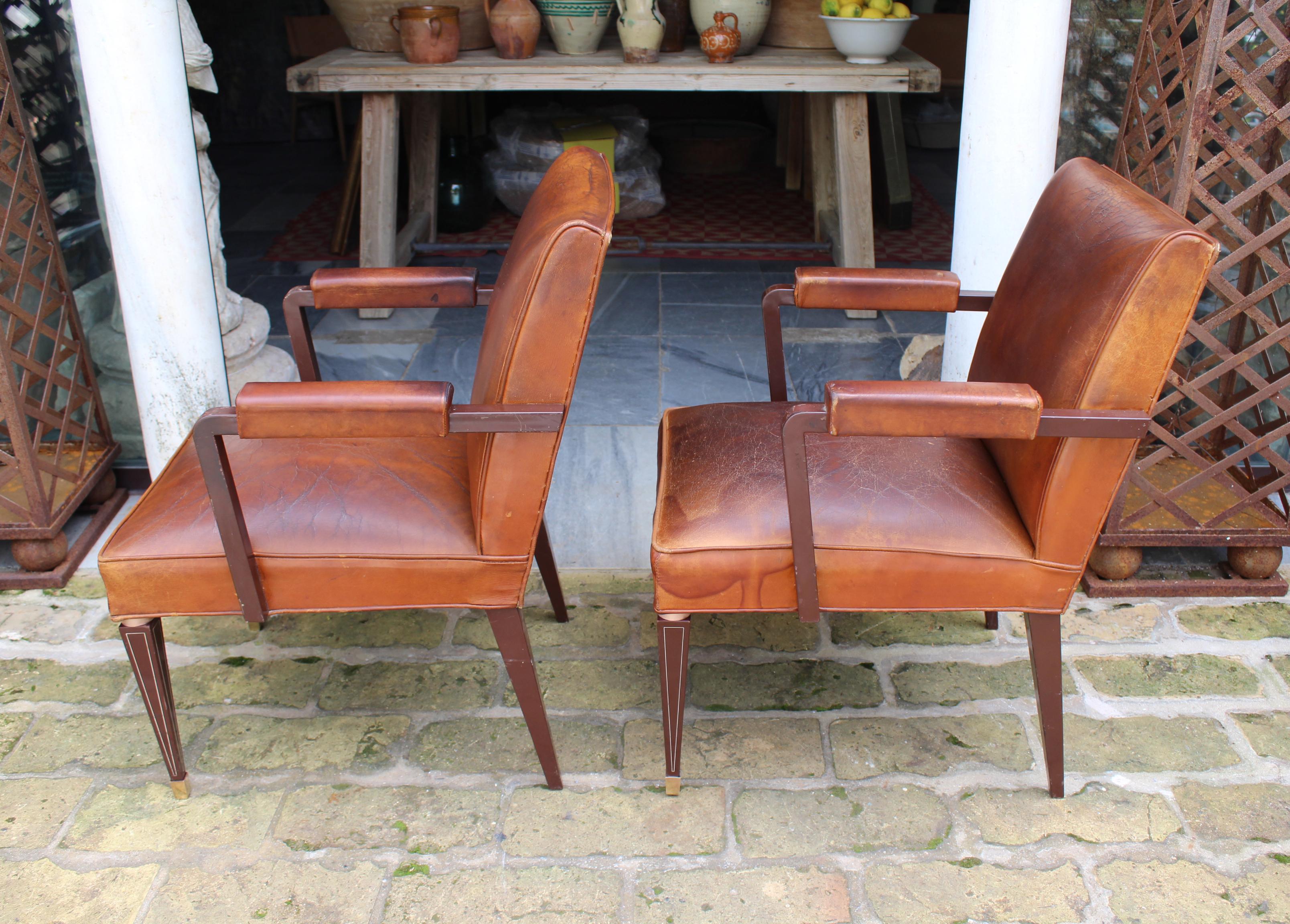 1950s Pair of Spanish Brown Leather and Brass Fittings Classical Armchairs For Sale 1