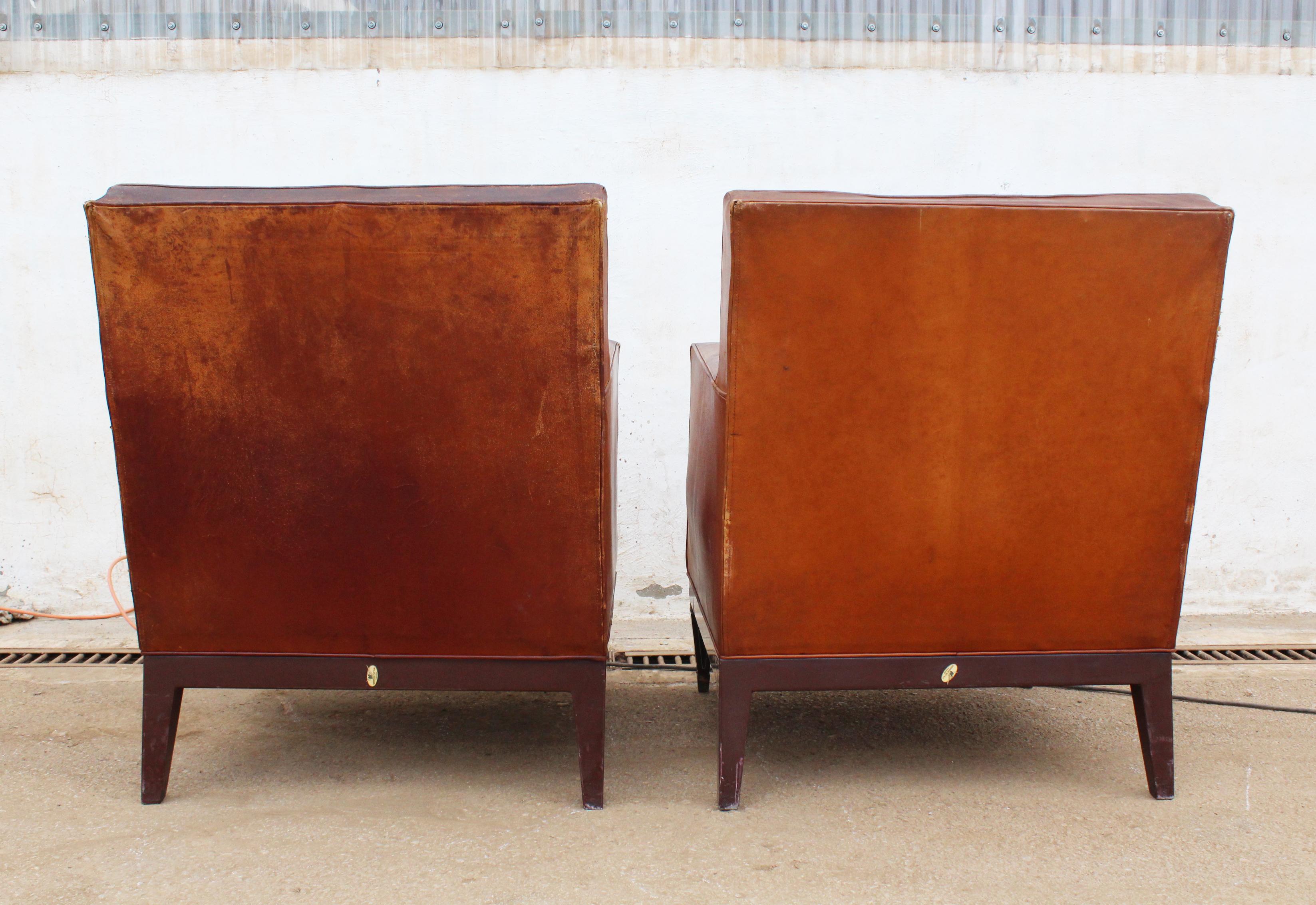 1950s Pair of Spanish Leather Armchairs with Metal Structure by Sistemas AF For Sale 4