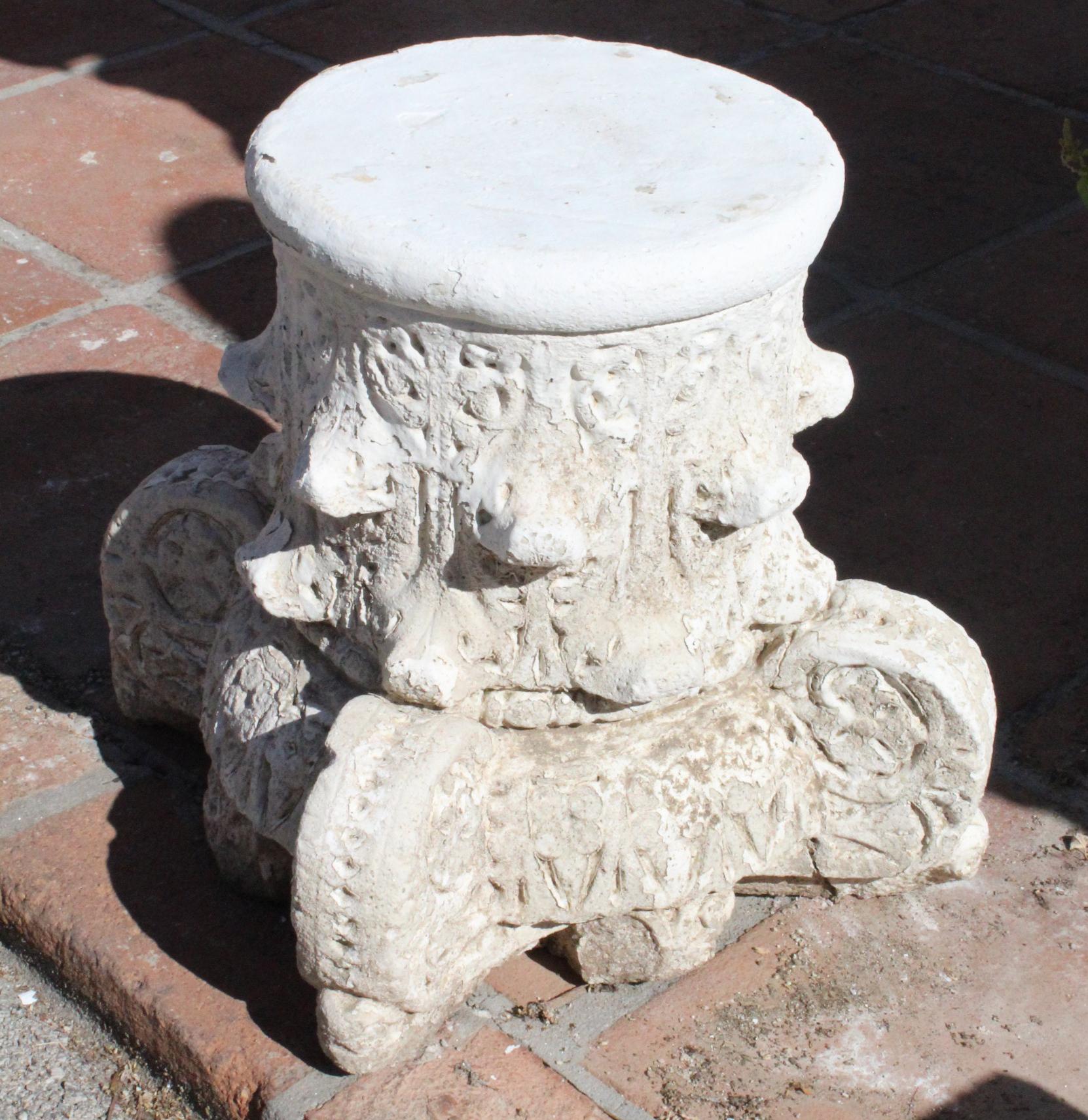 1950s Pair of Spanish Sandstone Alhambra Style Capital For Sale 4