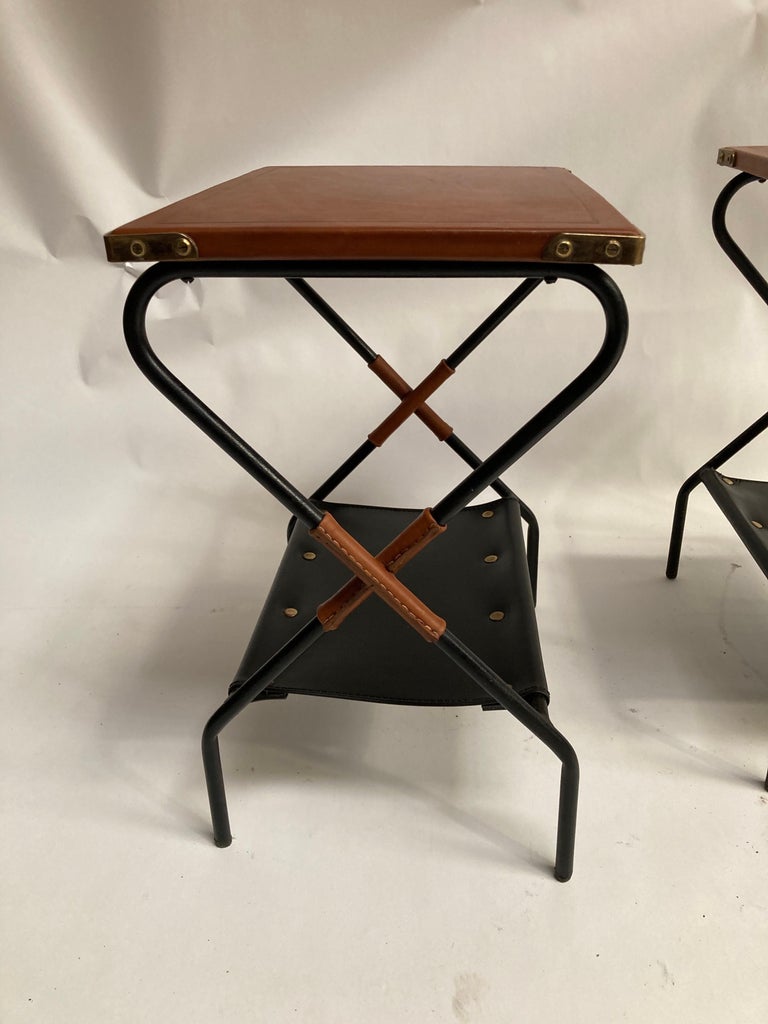 1950's Pair of Stitched Leather Side Tables by Jacques Adnet In Good Condition For Sale In Bois-Colombes, FR