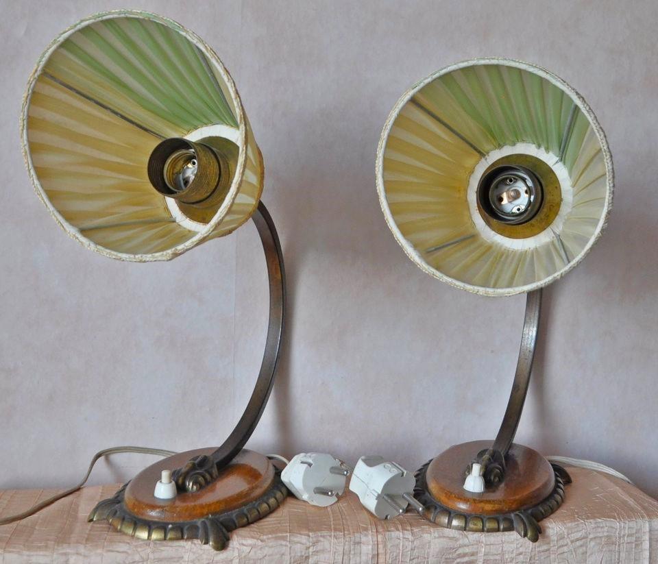 Paire de lampes de table suédoises à bras réglable en laiton avec abat-jour plissé, années 1950 en vente 5