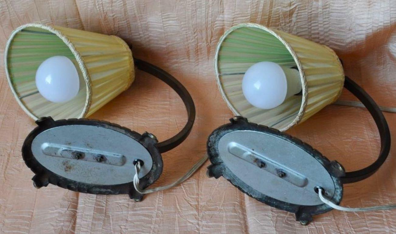Paire de lampes de table suédoises à bras réglable en laiton avec abat-jour plissé, années 1950 en vente 6