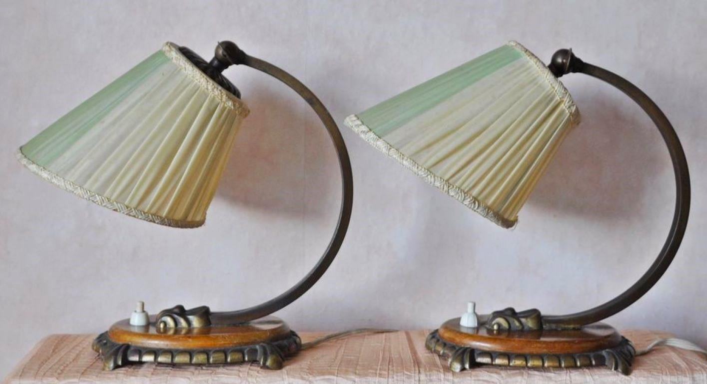 Mid-Century Modern Paire de lampes de table suédoises à bras réglable en laiton avec abat-jour plissé, années 1950 en vente